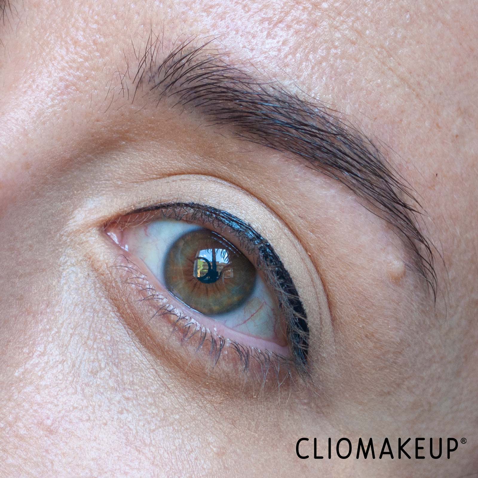 cliomakeup-recensione-eyeliner-wycon-graphic-effect-eyeliner-pen-8