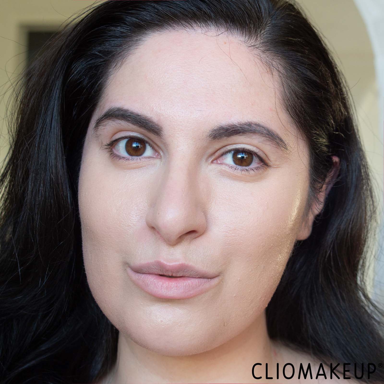 cliomakeup-recensione-fondotinta-estee-lauder-futurist-hydra-rescue-moisturizing-spf45-10