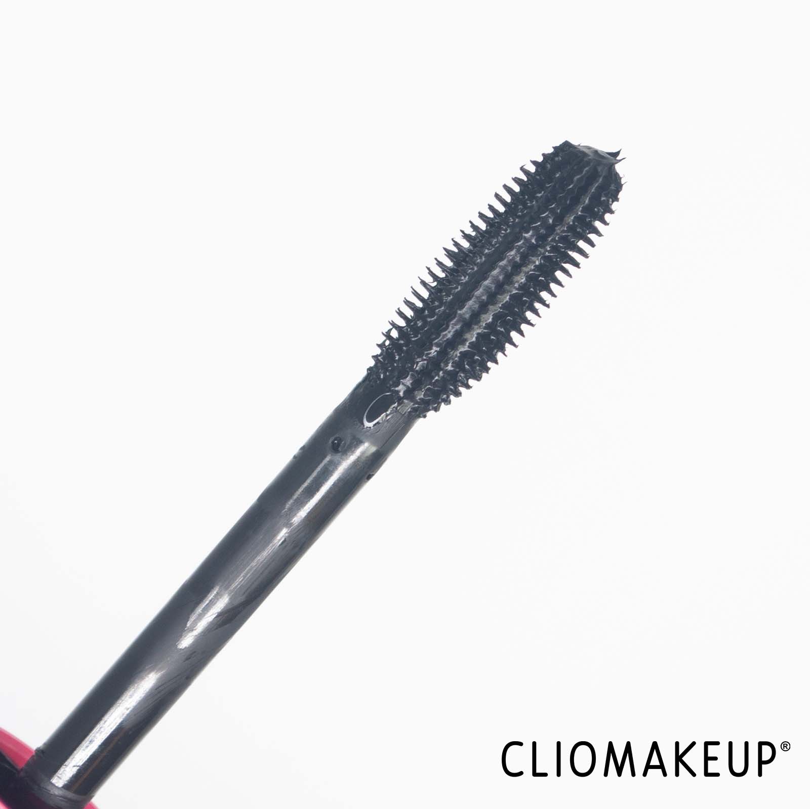 cliomakeup-recensione-mascara-huda-beauty-one-coat-wow!-extra-volumizing-and-lifting-mascara-5