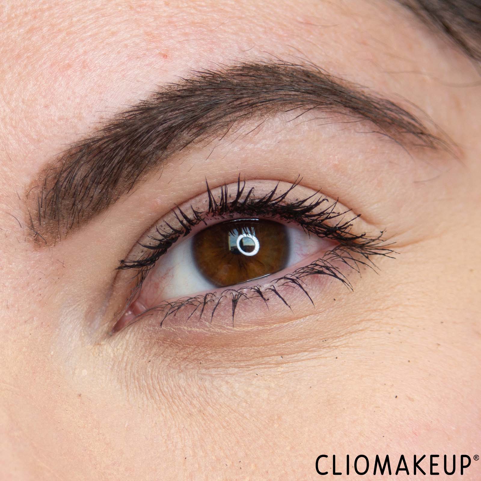 cliomakeup-recensione-mascara-revlon-so-fierce-big-bad-lash-waterproof-mascara-11