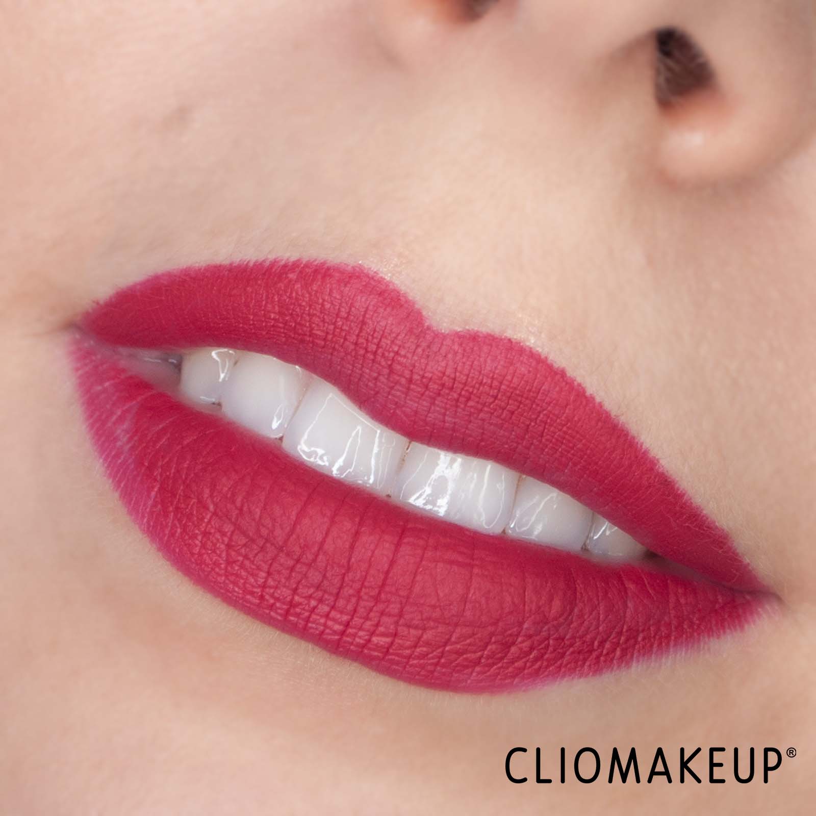 cliomakeup-recensione-rossetto-kiko-beauty-essentials-2-in-1-long-lasting-matte-lipstick-e-pencil-13