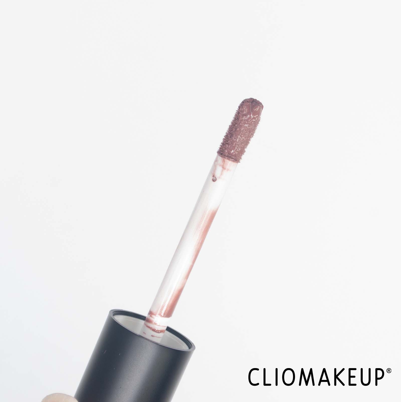 cliomakeup-recensione-rossetto-liquido-wycon-long-lasting-liquid-lipstick-5