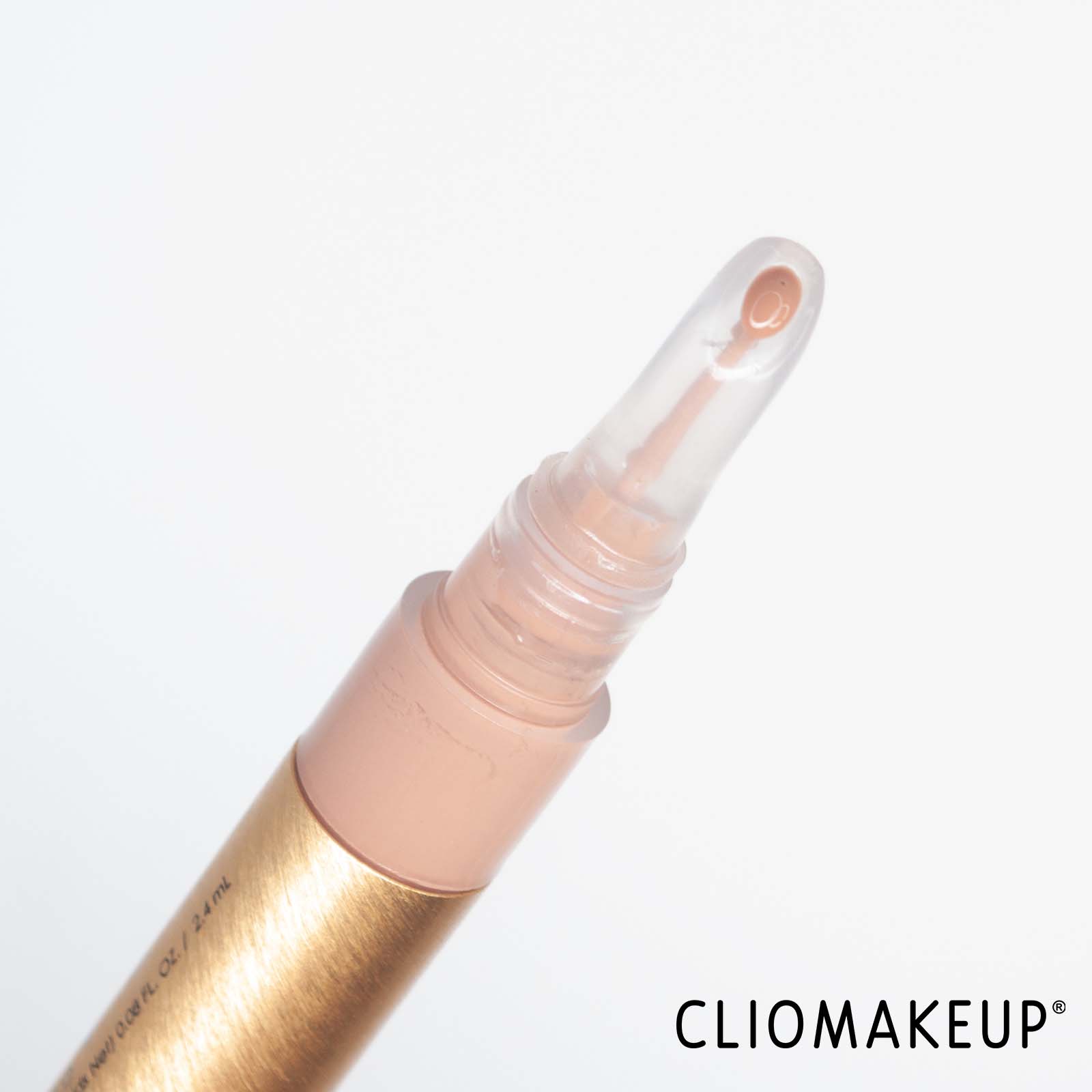 cliomakeup-recensione-volumizzante-labbra-grande-cosmetics-grande-lips-hydrating-lip-plumper-5