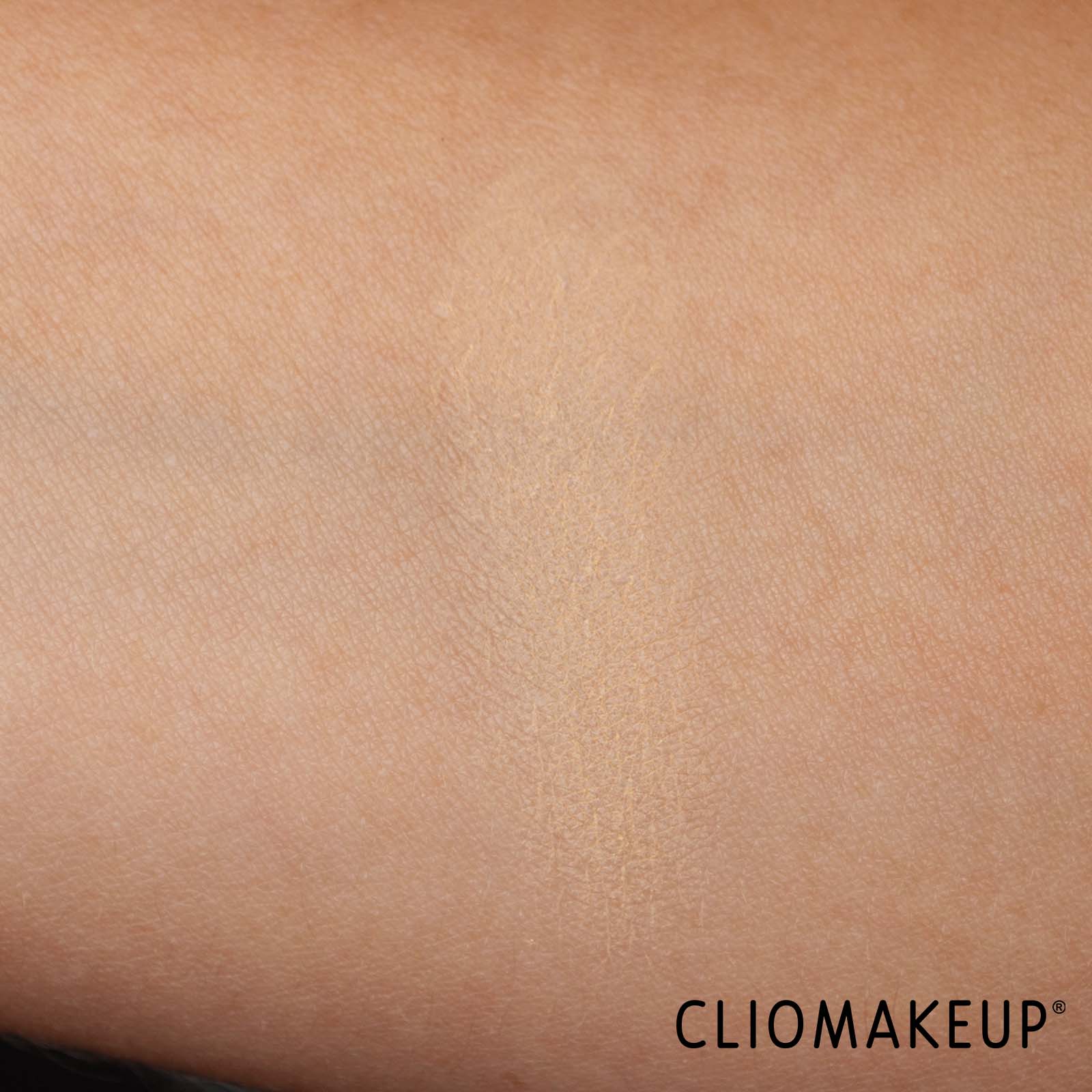 cliomakeup-recensione-fondotinta-sephora-matte-powder-foundation-7