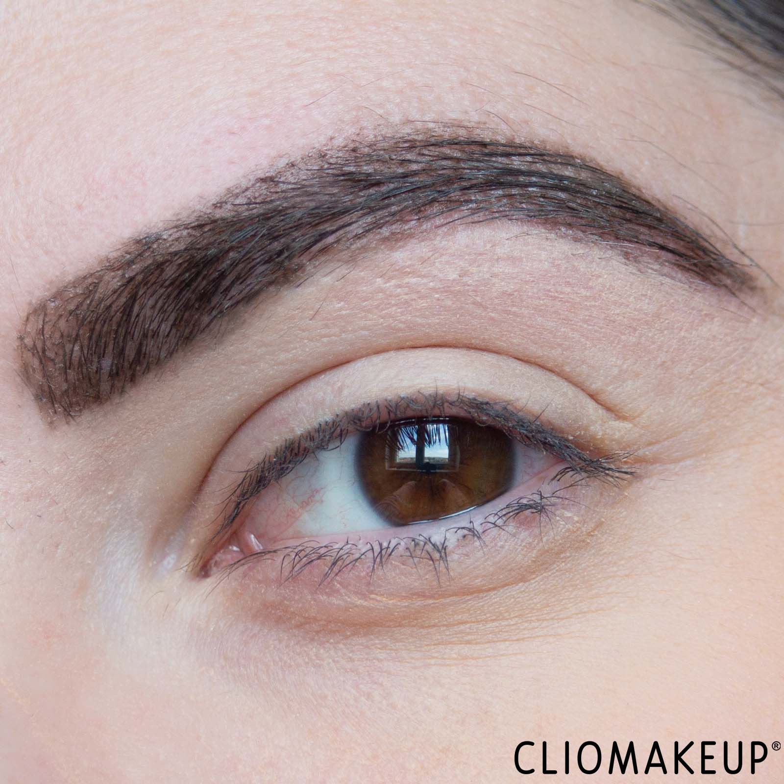 cliomakeup-recensione-mascara-sopracciglia-revlon-colorstay-brow-fiber-filler-12