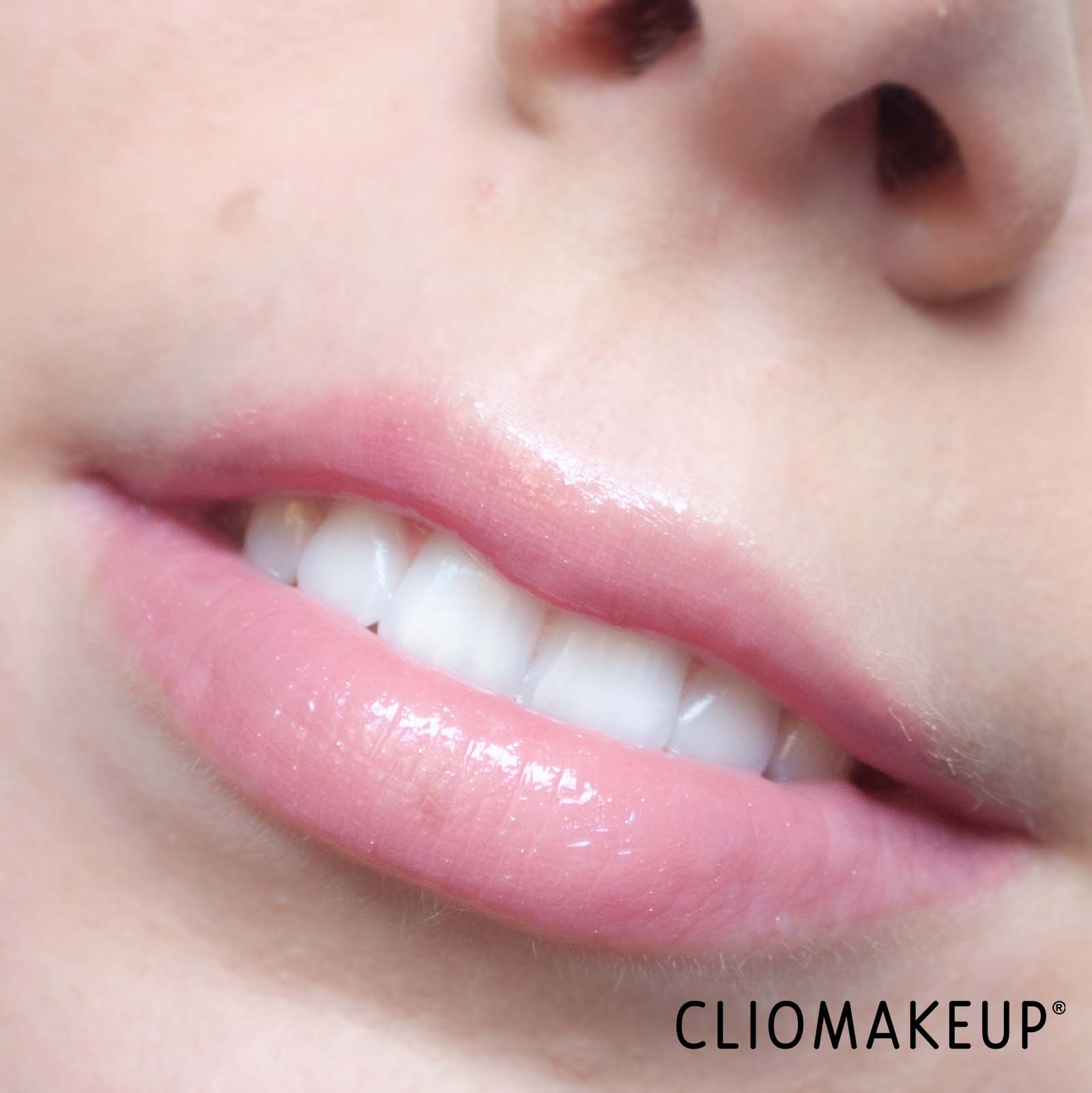 cliomakeup-recensione-rossetto-makeup-by-mario-moisture-glow-plumping-lip-serum-10