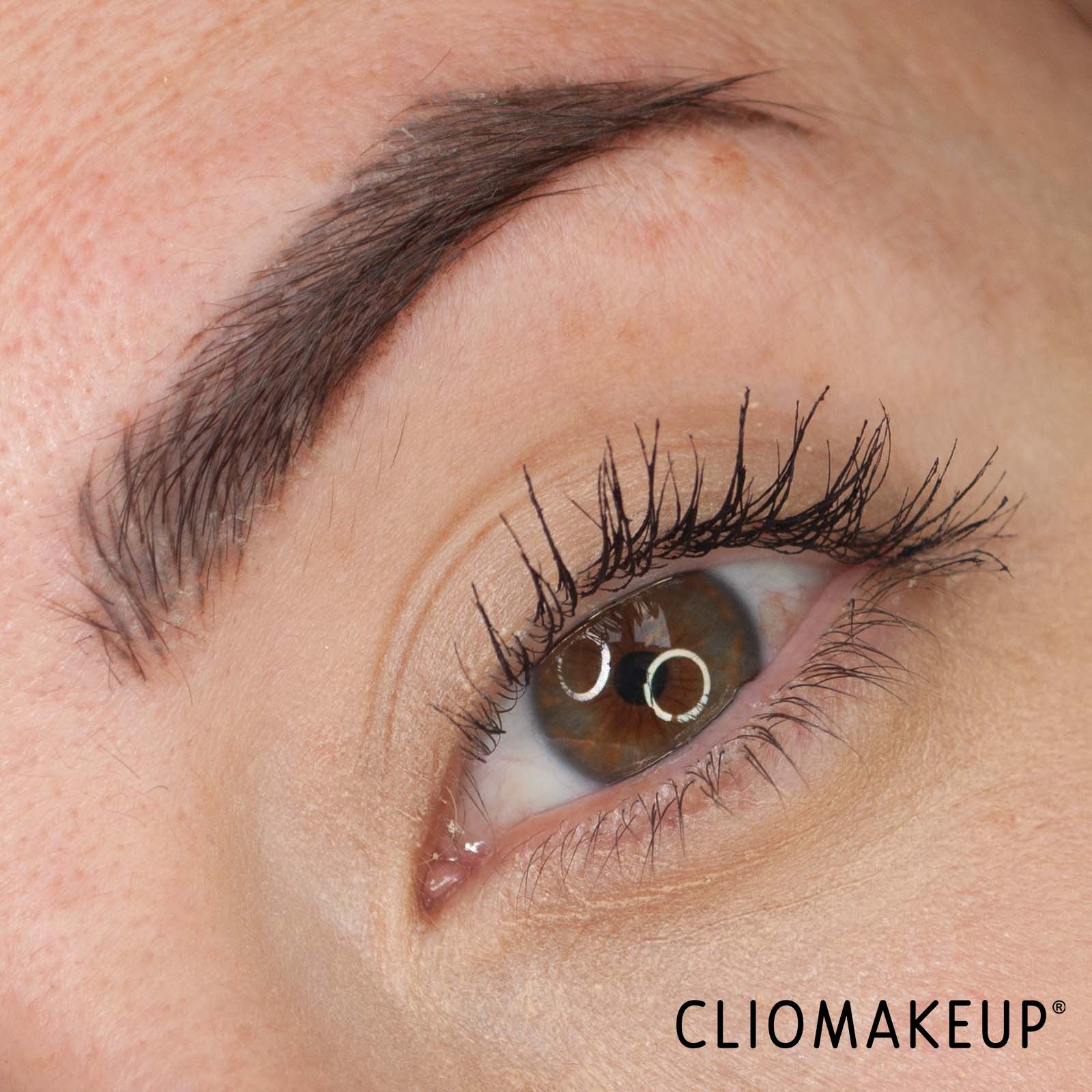 cliomakeup-recensione-mascara-clinique-high-impact-high-fi-full-volume-mascara-11