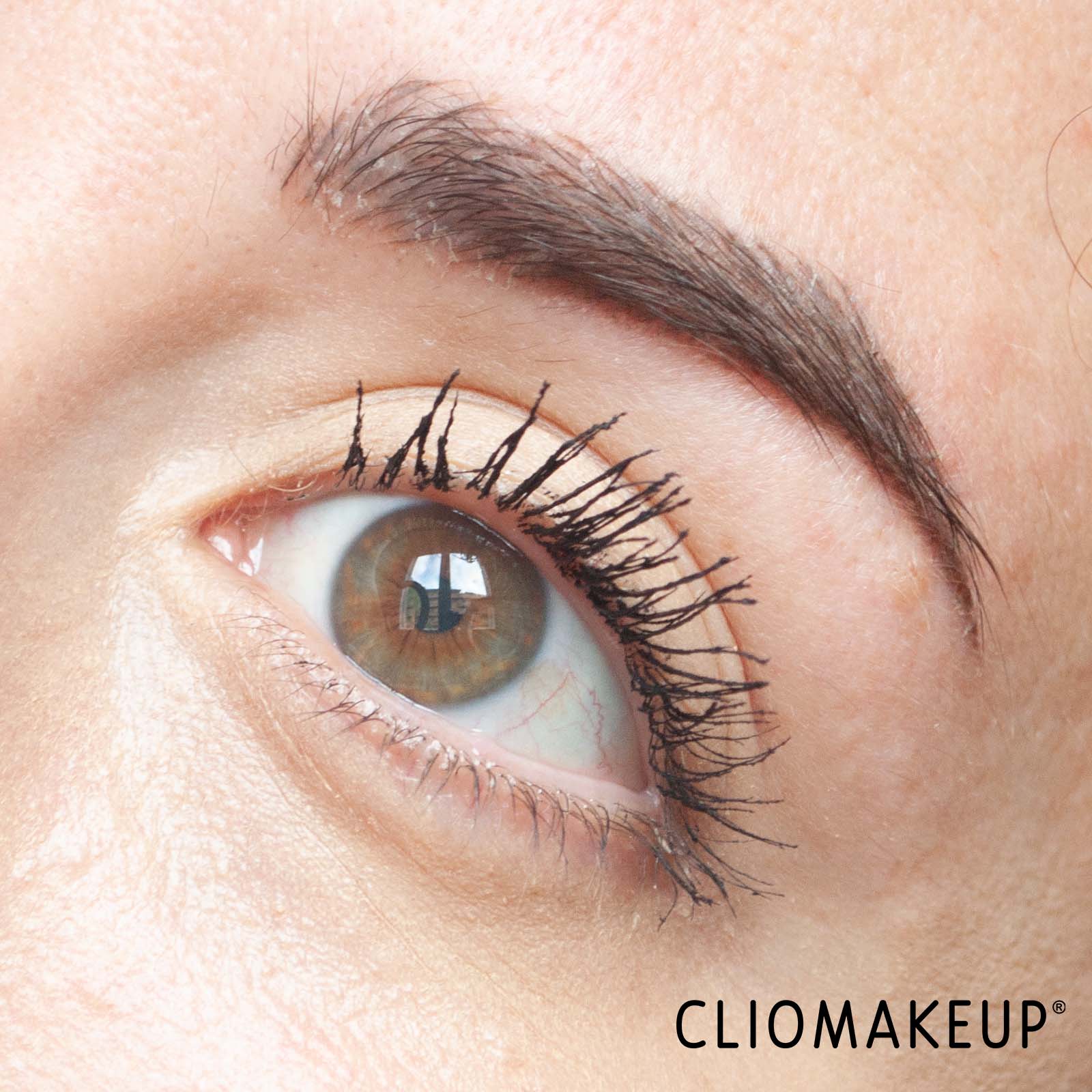 cliomakeup-recensione-mascara-clinique-high-impact-high-fi-full-volume-mascara-12