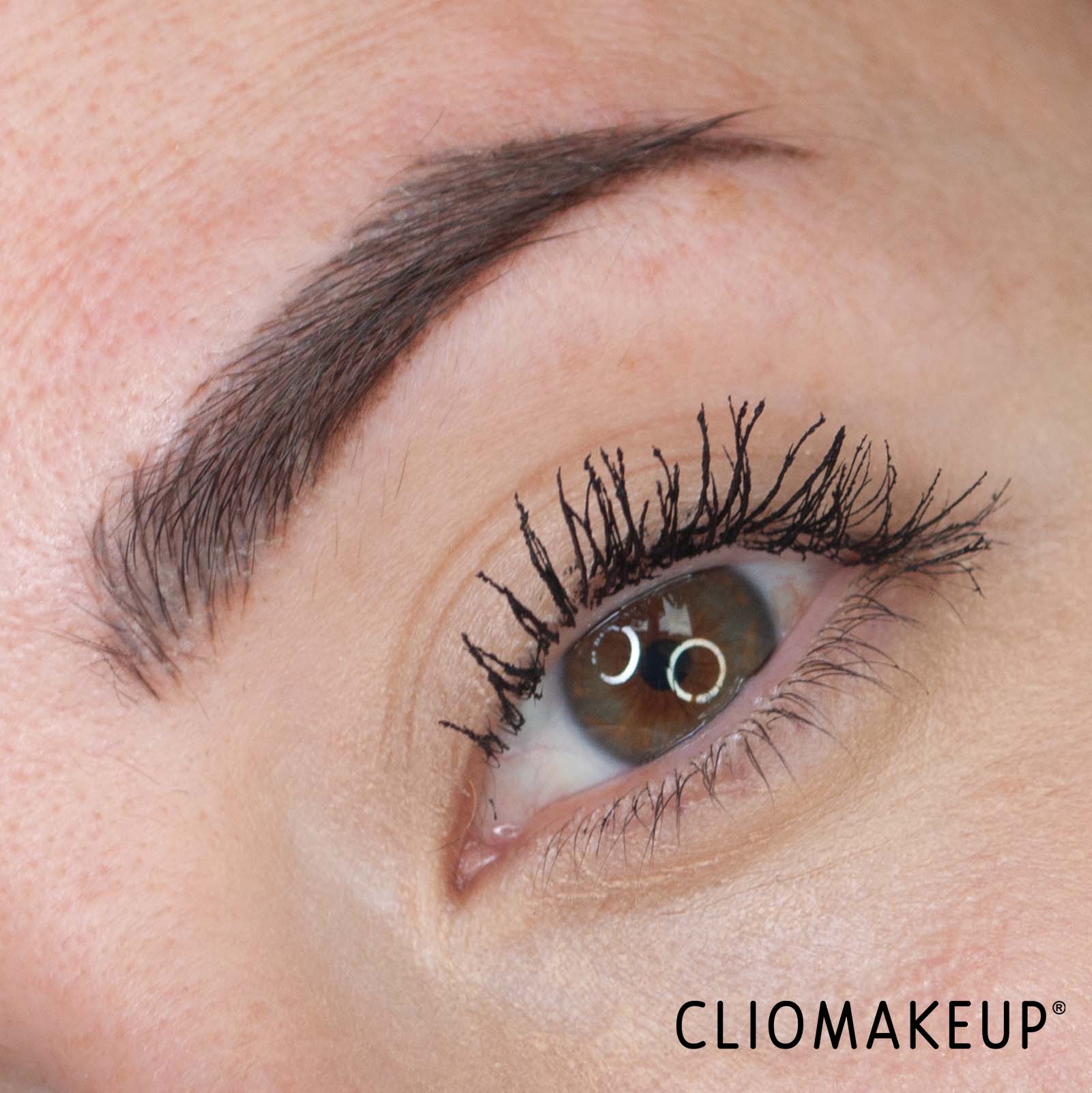 cliomakeup-recensione-mascara-clinique-high-impact-high-fi-full-volume-mascara-13