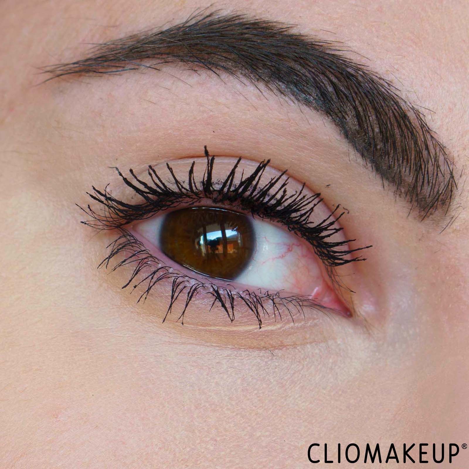 cliomakeup-recensione-mascara-essence-lash-without-limits-extreme-lengthening-volume-mascara-ultra-black-12