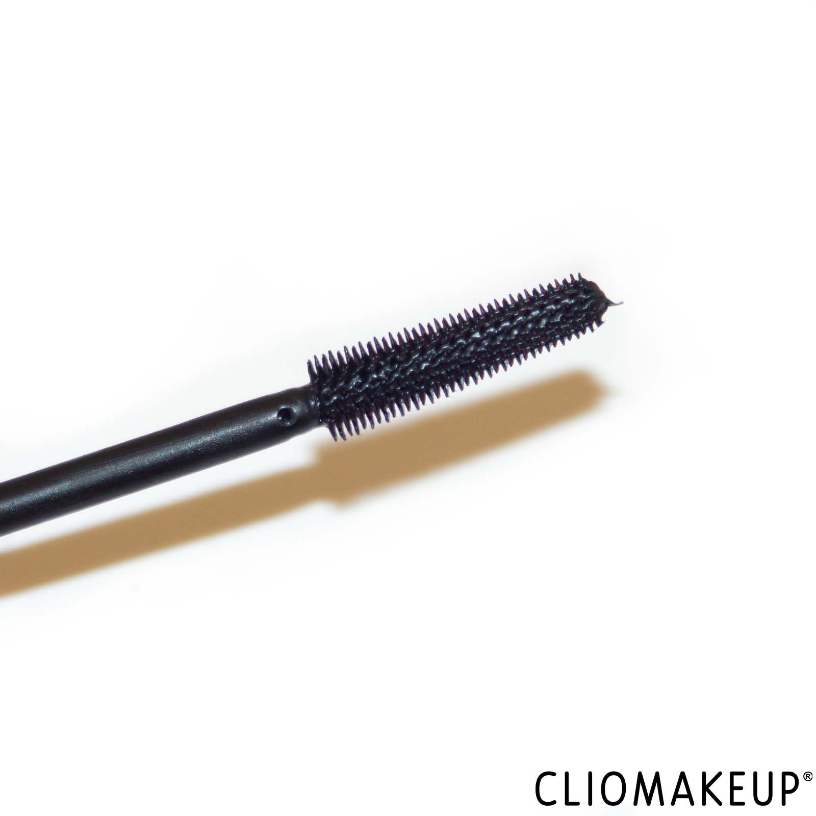 cliomakeup-recensione-mascara-essence-lash-without-limits-extreme-lengthening-volume-mascara-ultra-black-5