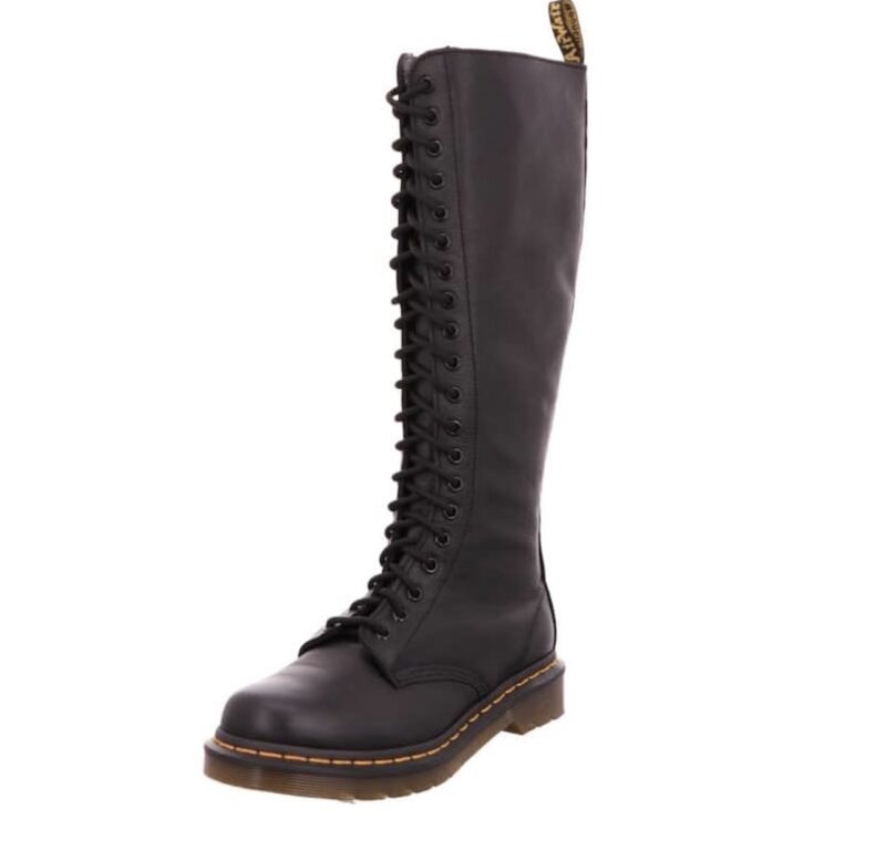 cliomakeup-stivali-bassi-autunno-2023-dr-martens