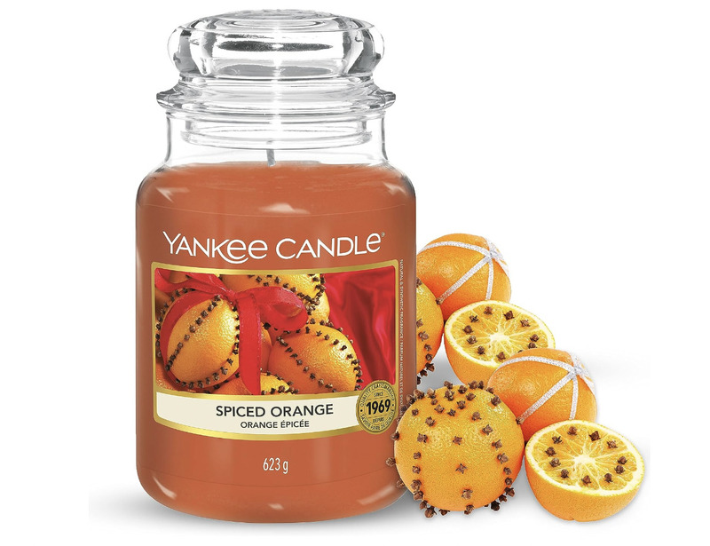 cliomakeup-candele-natale-2023-yankee-candle-spiced-orange