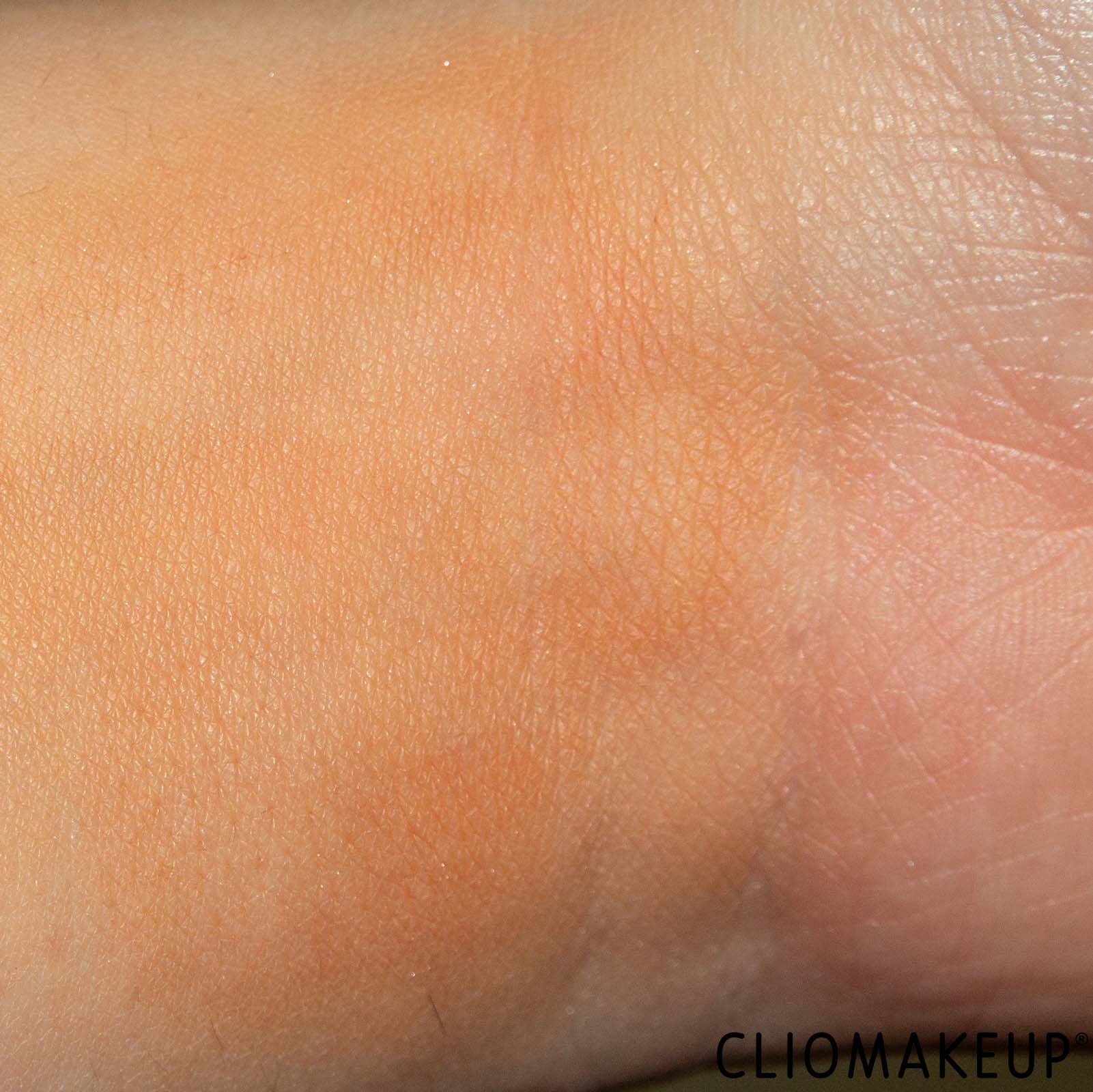 cliomakeup-recensione-blush-bourjois-little-round-pot-blush-9