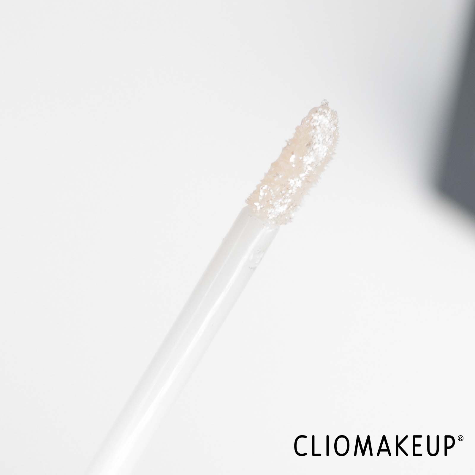 cliomakeup-recensione-ombretto-liquido-mulac-liquid-soul-liquid-pigment-glitter-5