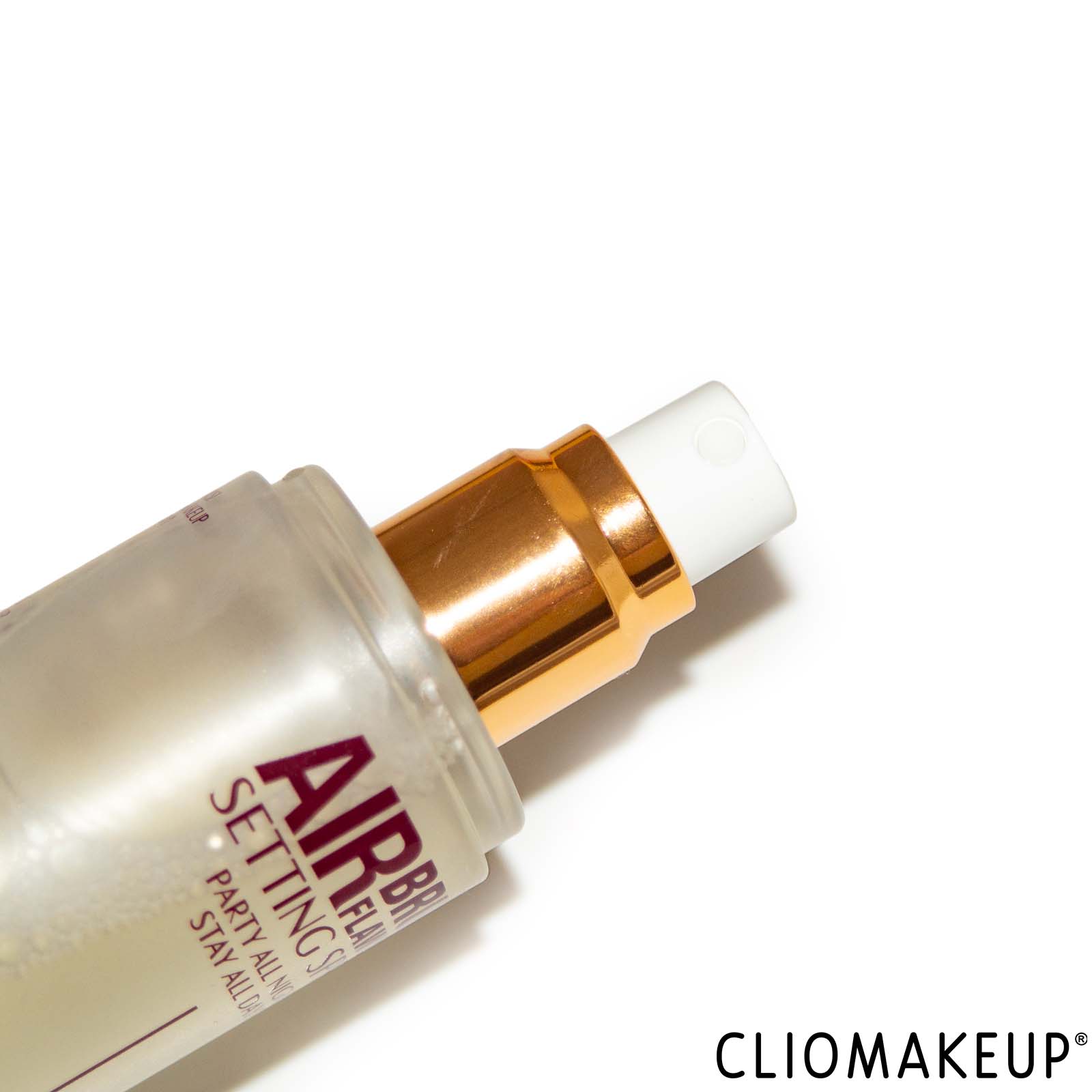 cliomakeup-recensione-recensione-spray-fissante-charlotte-tilbury-setting-spray-5