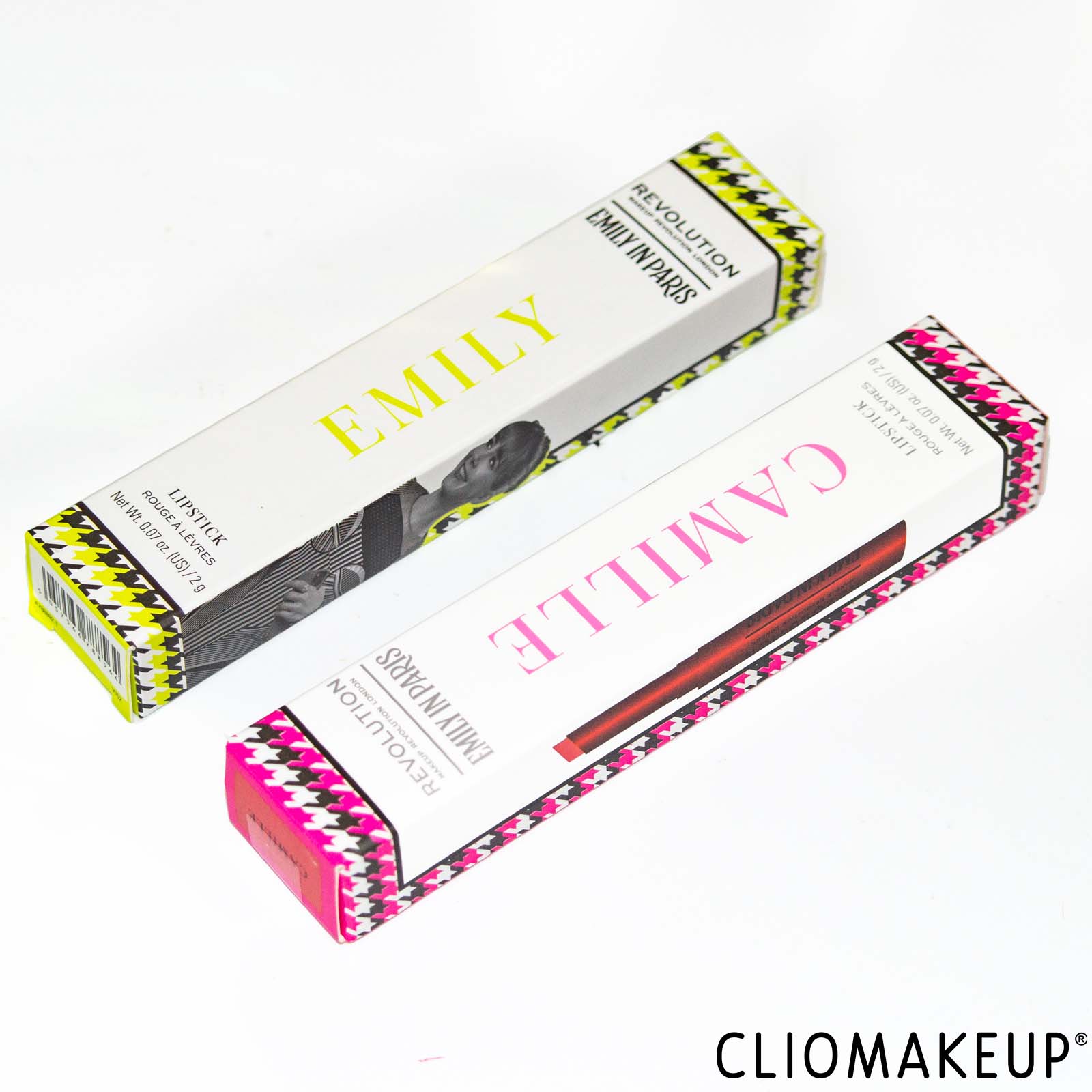 cliomakeup-recensione-rossetti-revolution-x-emily-in-paris-just-a-kiss-cream-lipstick-2