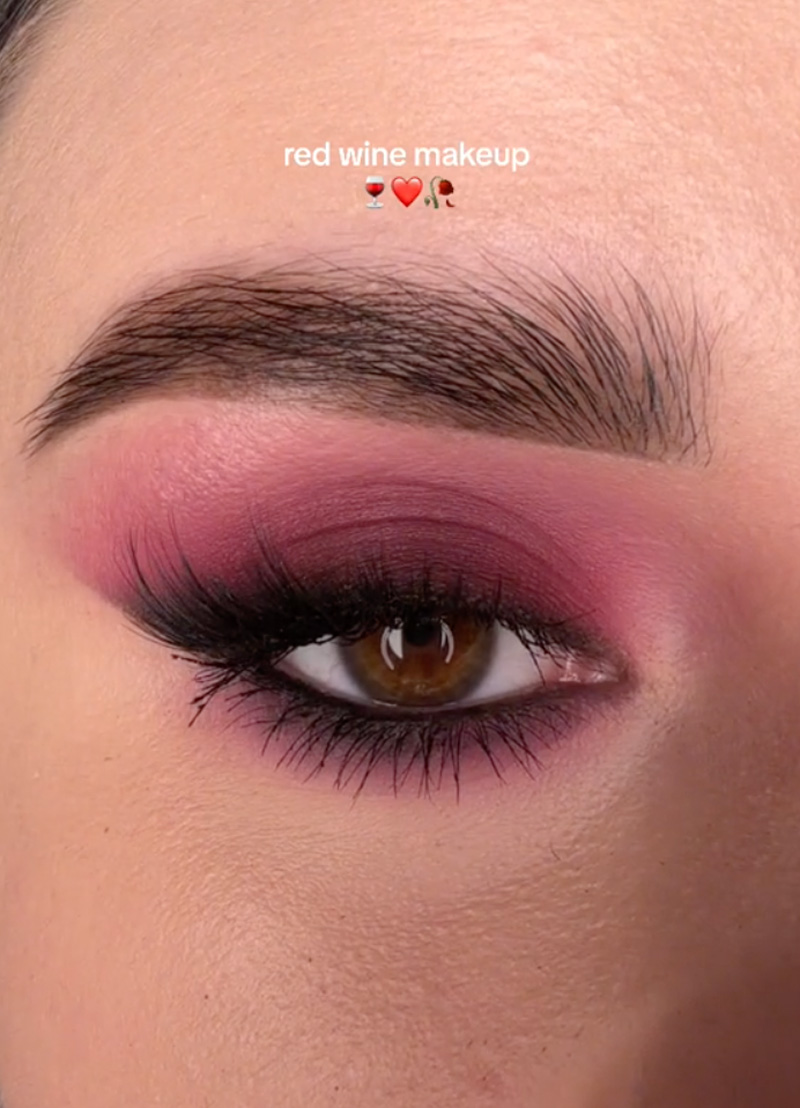 cliomakeup-red-wine-make-up-smokey-eyes