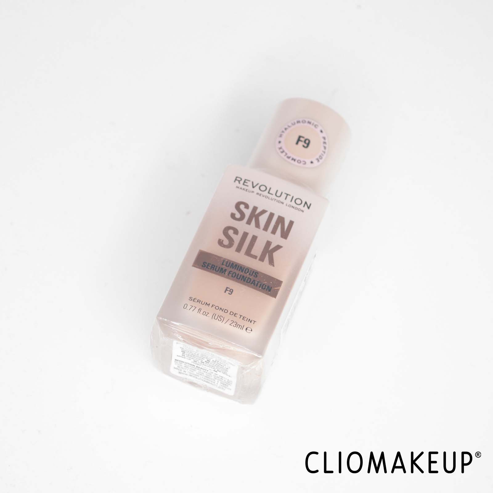 cliomakeup-recensione-fondotinta-revolution-skin-silk-luminous-serum-foundation-2