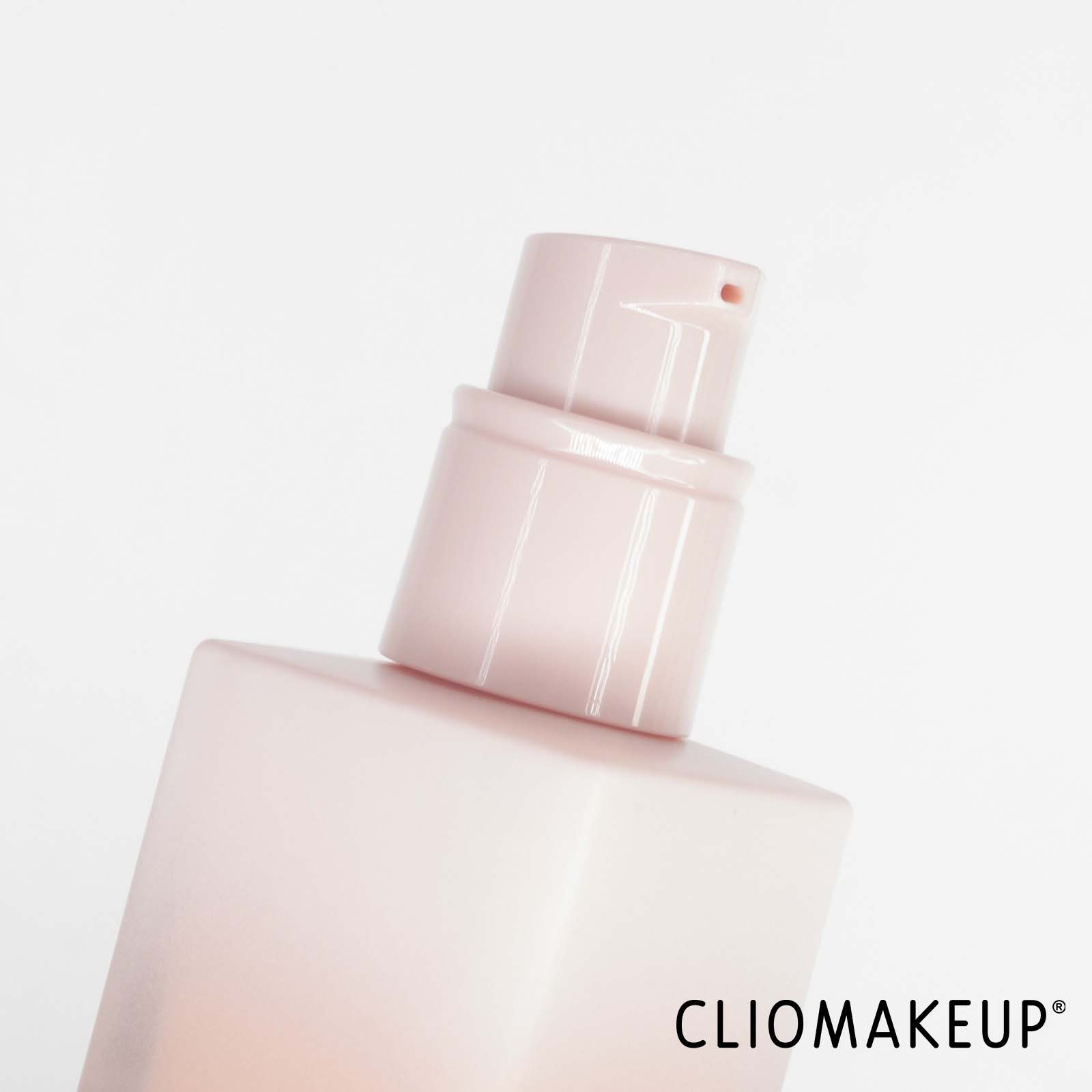 cliomakeup-recensione-fondotinta-revolution-skin-silk-luminous-serum-foundation-5