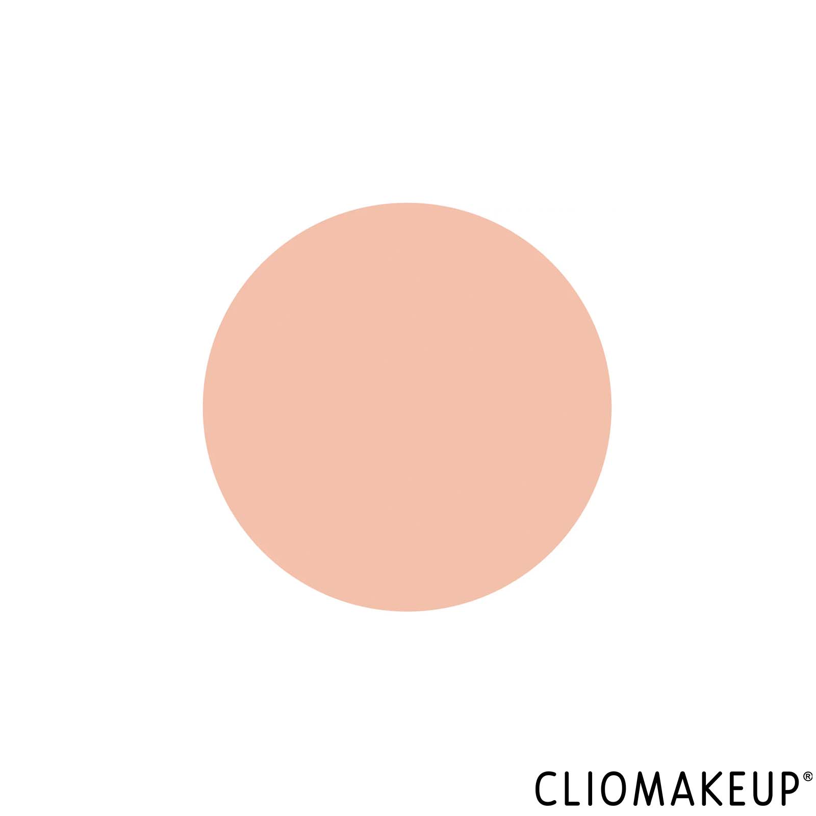 cliomakeup-recensione-gloss-essence-chilly-vanilly-lip-gaze-3