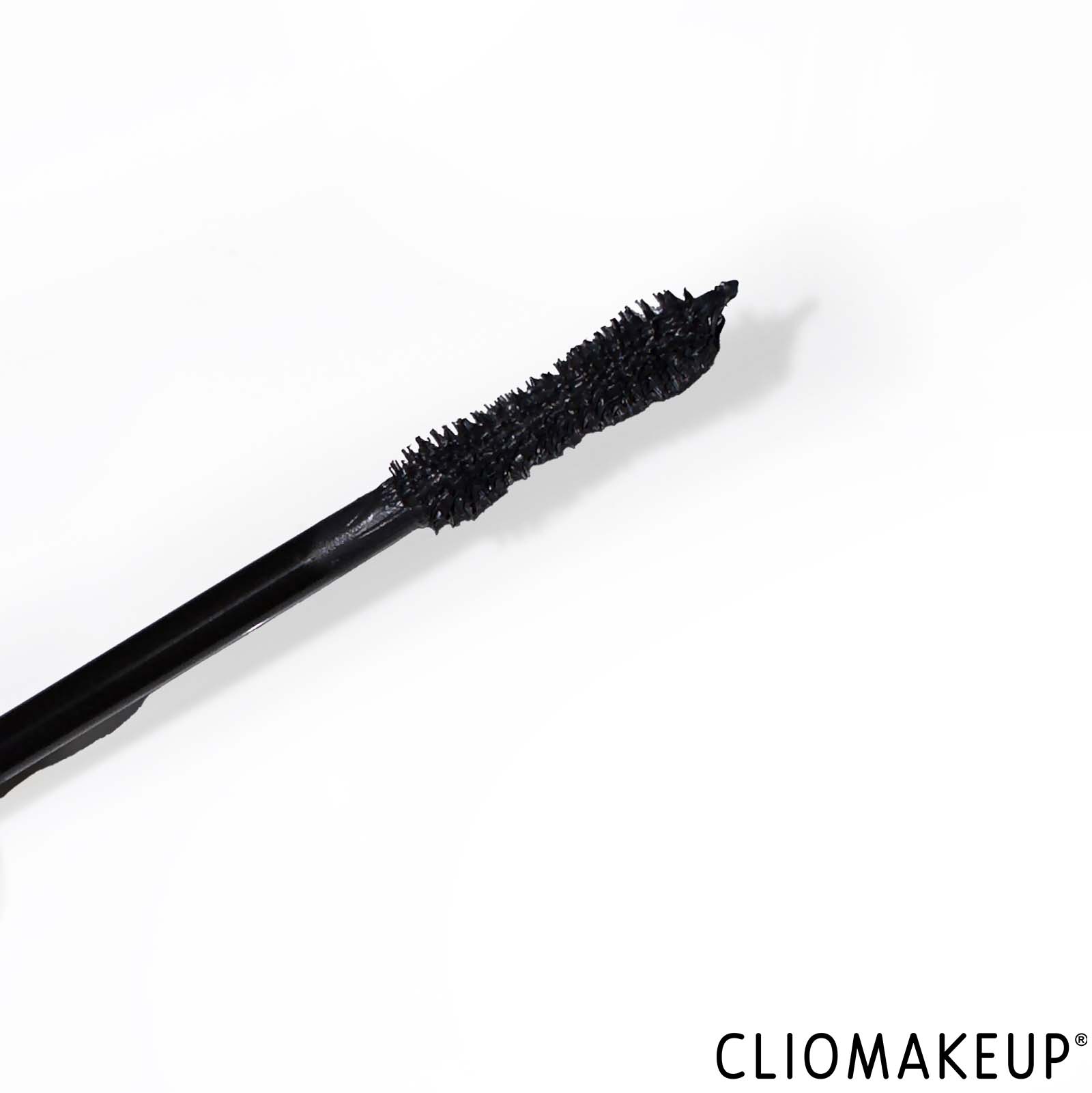 cliomakeup-recensione-mascara-catrice-fake-it-volume-false-lash-mascara-5