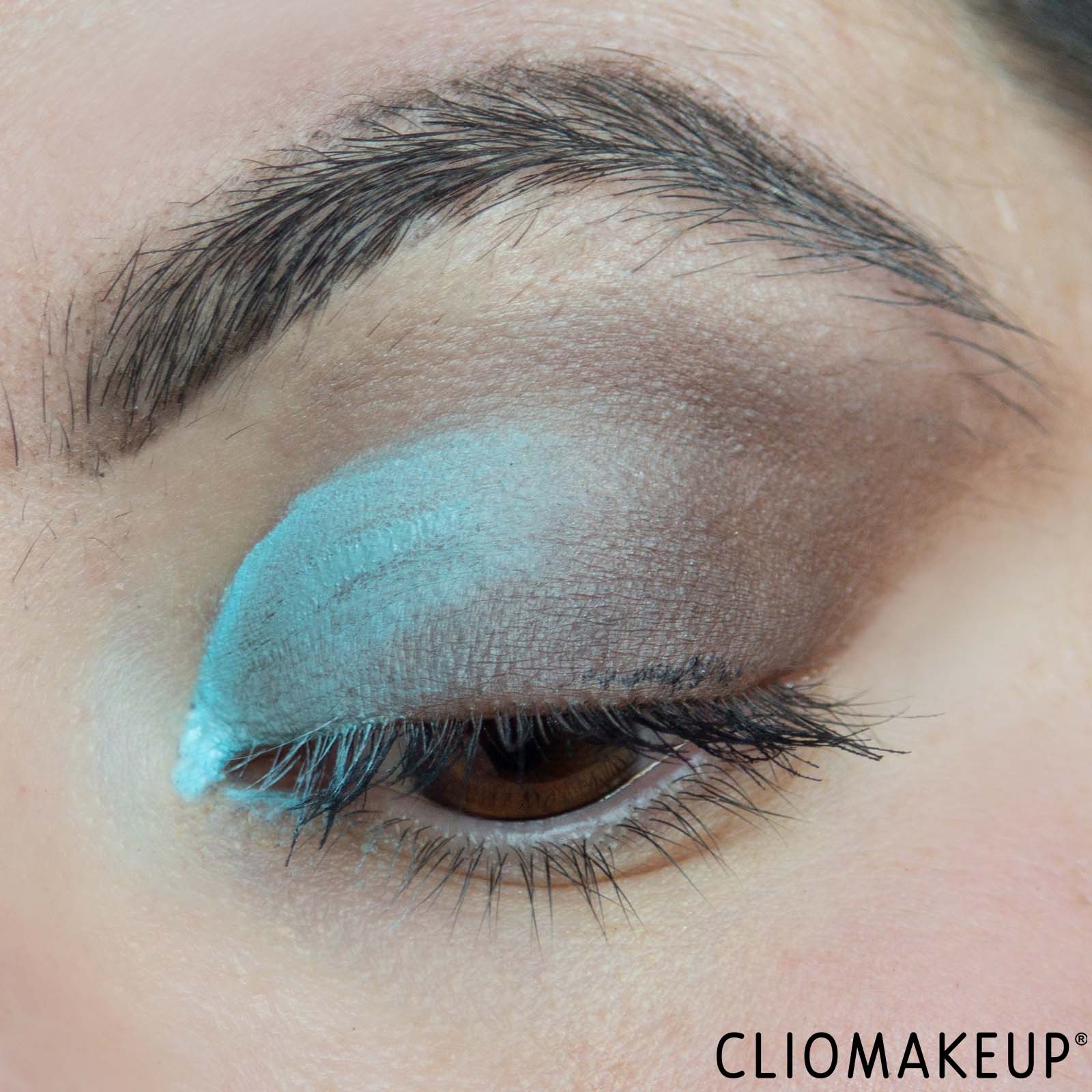 cliomakeup-recensione-ombretto-liquido-catrice-deep-matte-liquid-eyeshadow-12