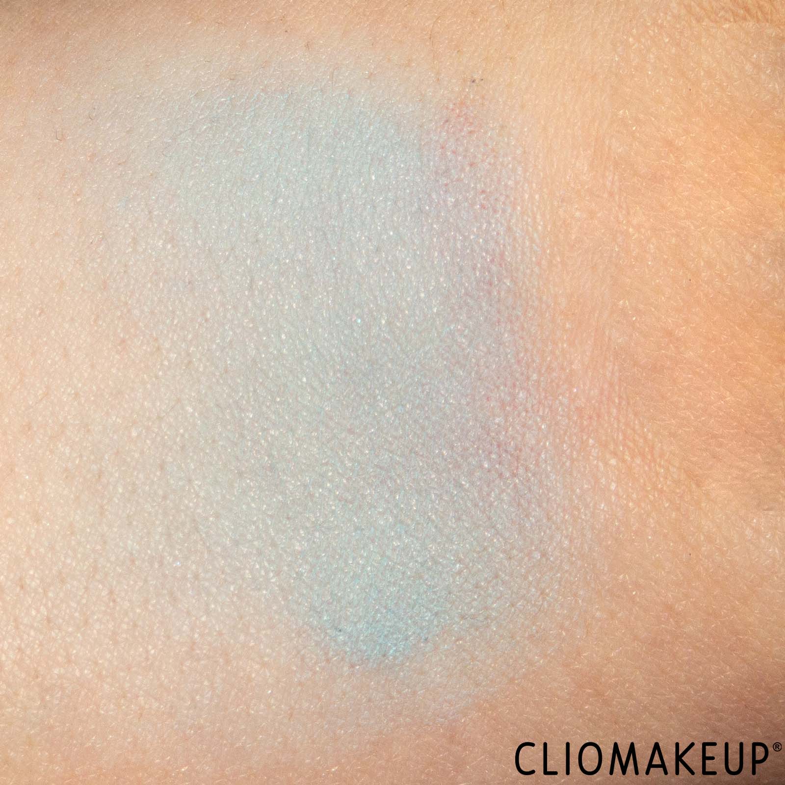 cliomakeup-recensione-ombretto-liquido-catrice-deep-matte-liquid-eyeshadow-9