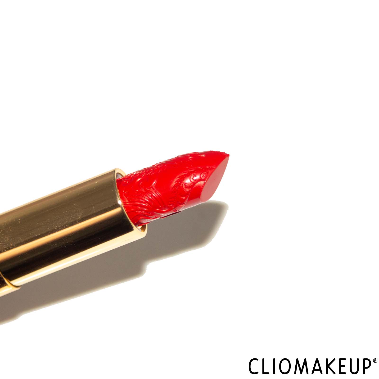 cliomakeup-recensione-rossetto-essence-love-luck-e-dragons-creamy-lipstick-5