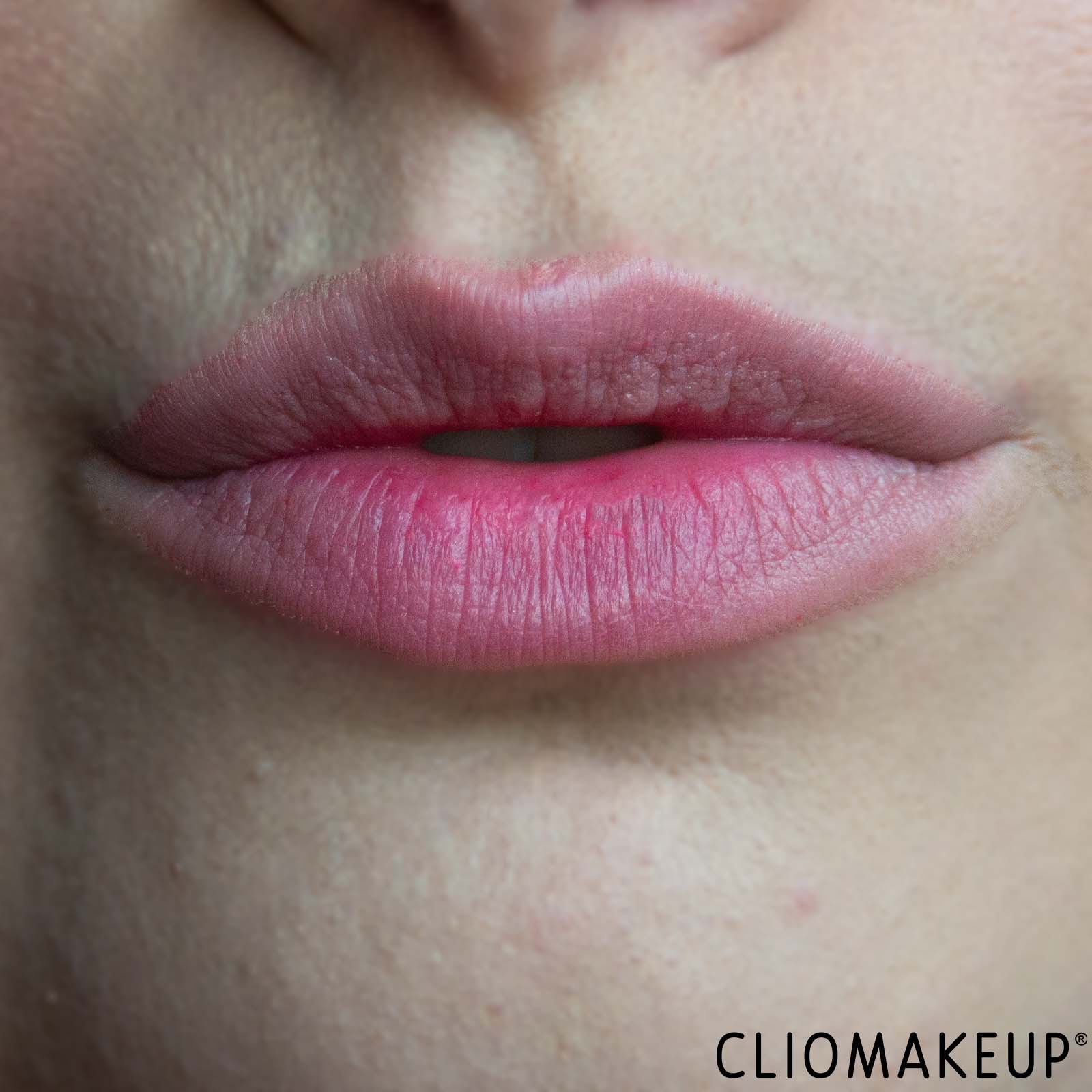 cliomakeup-recensione-tinta-labbra-e-guance-essence-love-luck-dragons-lip-cheek-tint-10