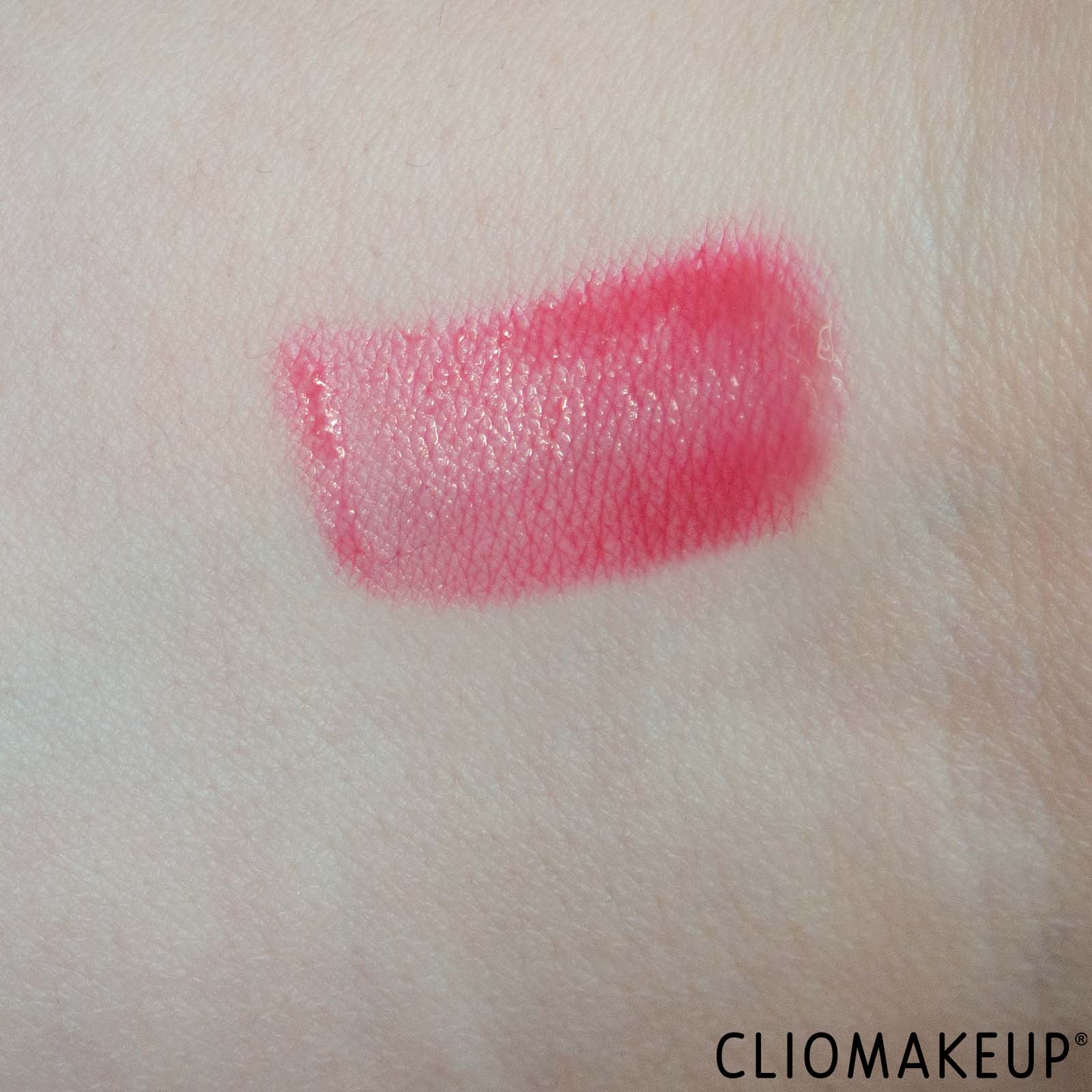 cliomakeup-recensione-tinta-labbra-e-guance-essence-love-luck-dragons-lip-cheek-tint-6