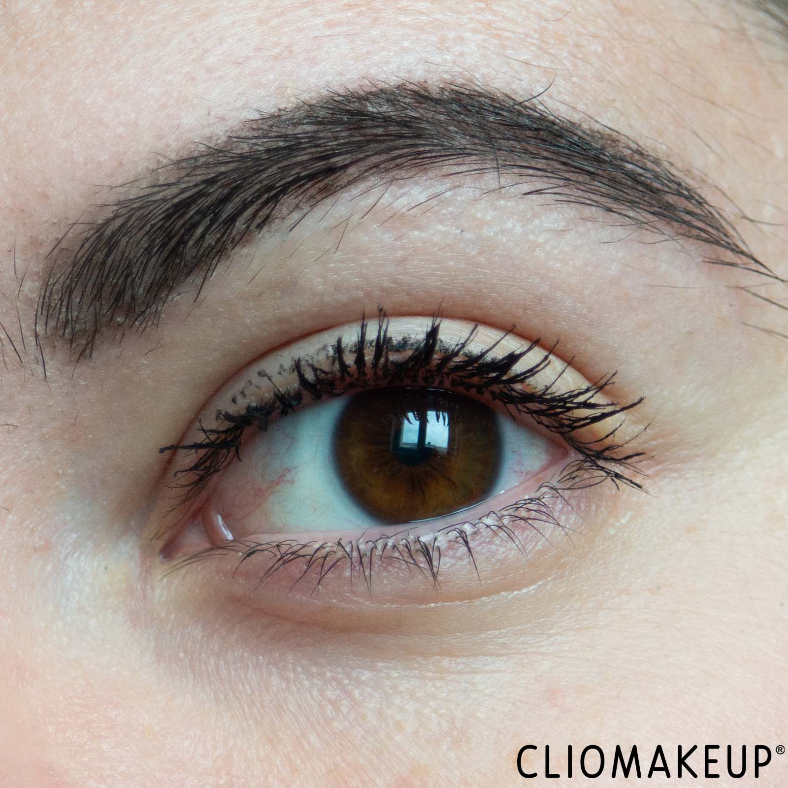 cliomakeup-recensione-mascara-essence-call-me-queen-dramatic-false-lash-effect-mascara-10