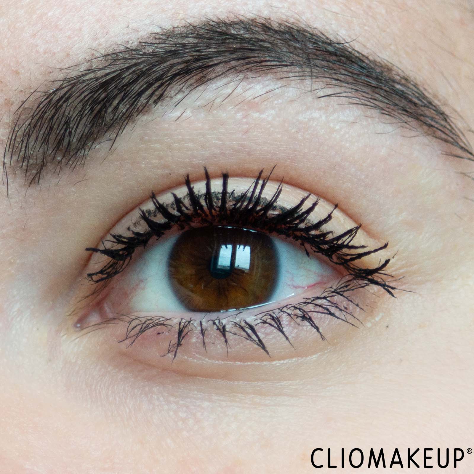 cliomakeup-recensione-mascara-essence-call-me-queen-dramatic-false-lash-effect-mascara-12