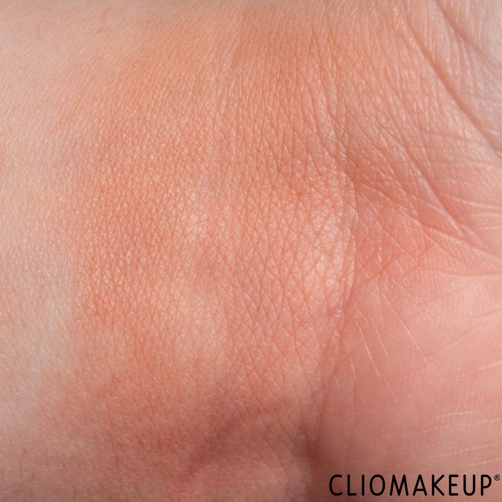 cliomakeup-recensione-blush-revolution-blush-bomb-cream-blusher-8