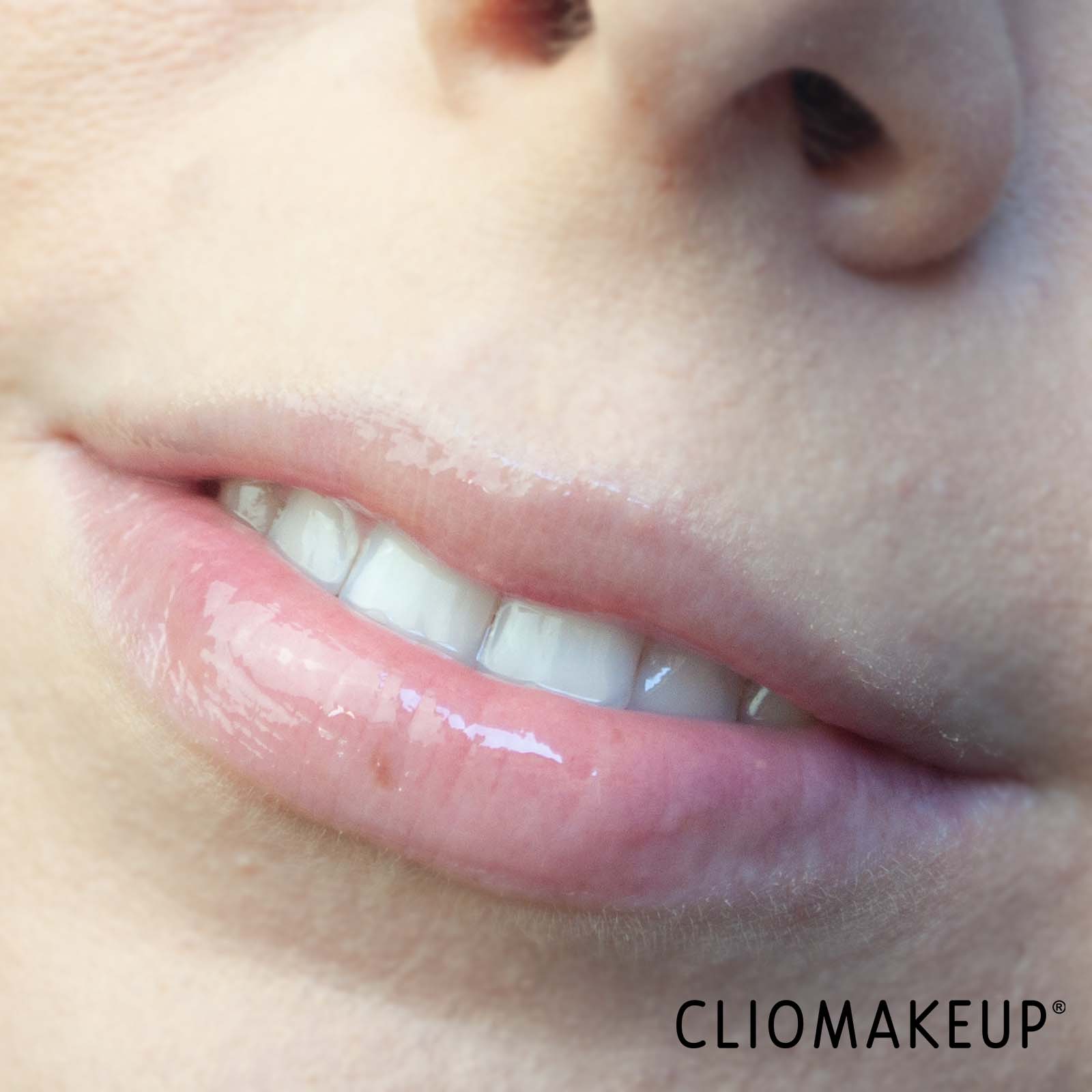 cliomakeup-recensione-gloss-volumizzanti-nyx-duck-plump-lip-plumping-gloss-10