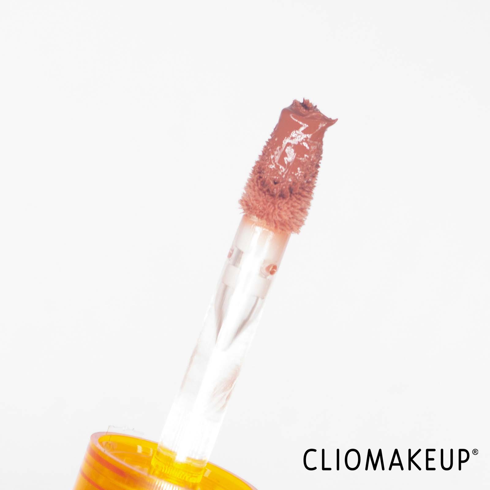 cliomakeup-recensione-gloss-volumizzanti-nyx-duck-plump-lip-plumping-gloss-5