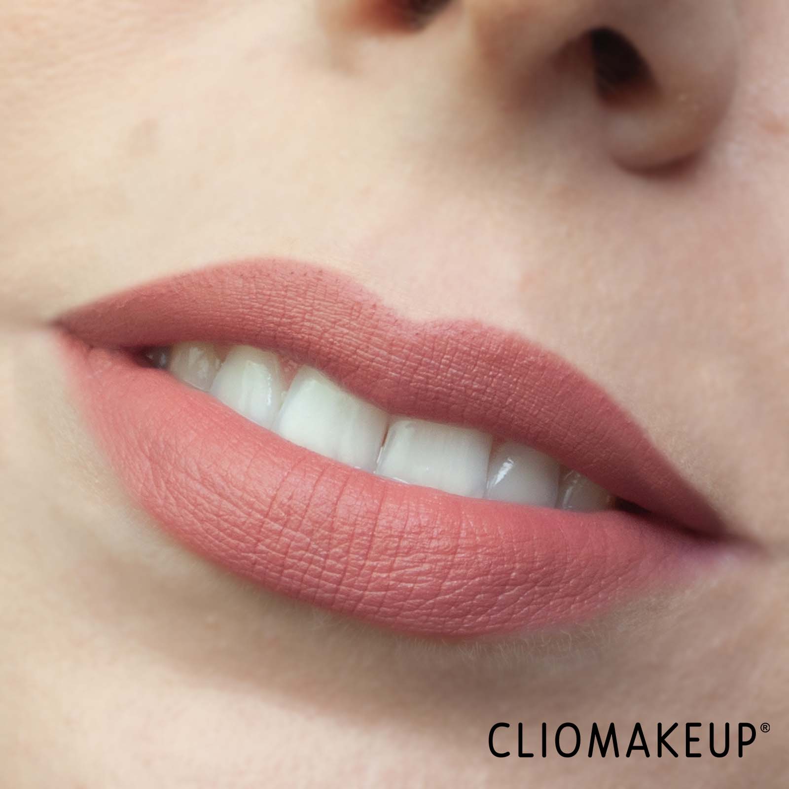 cliomakeup-recensione-rossetti-avon-hydramatic-matte-hyaluronic-nfused-lipstick-12