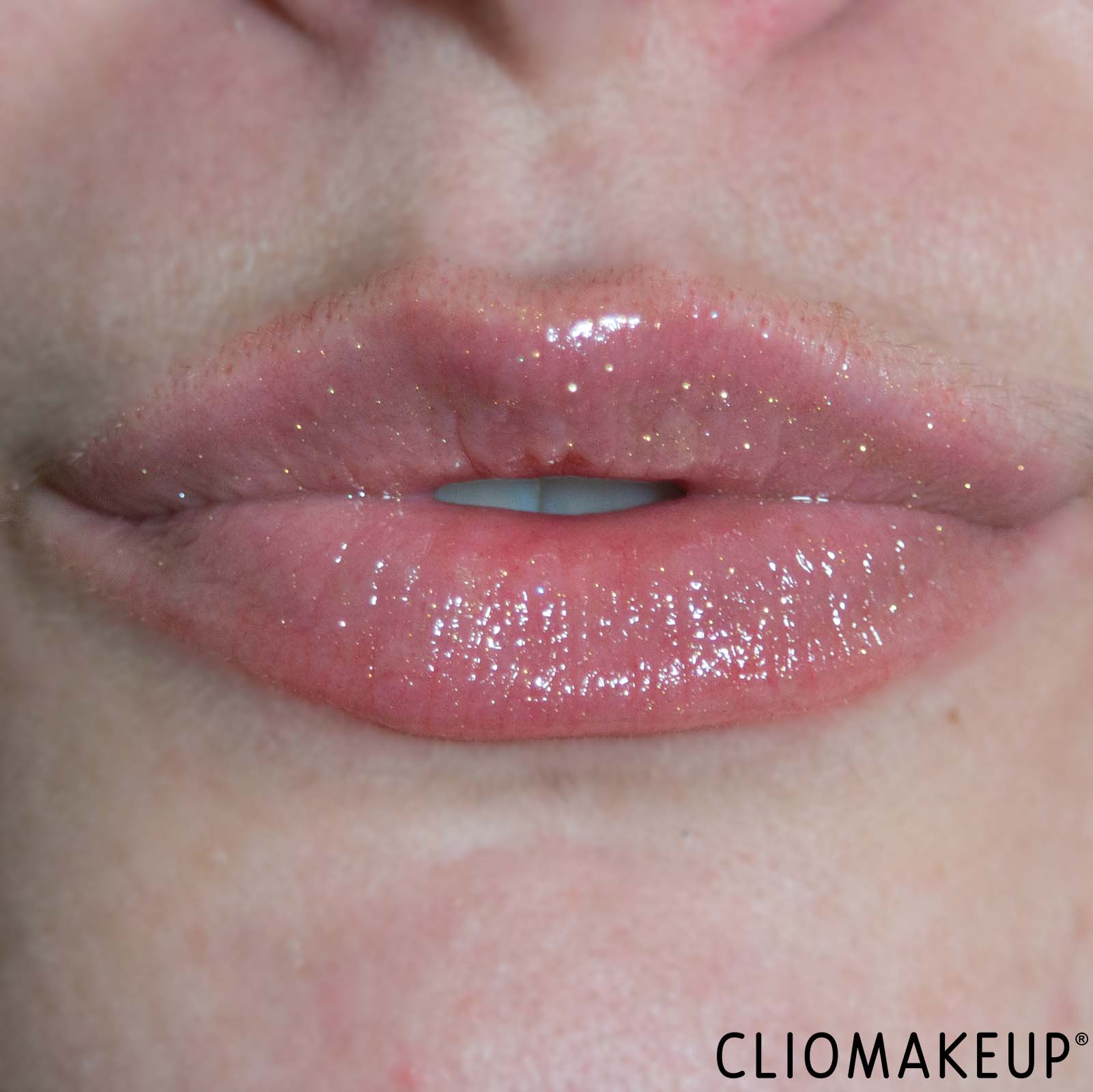 cliomakeup-recensione-gloss-kiko-bridgerton-brilliant-bliss-lip-gloss-10