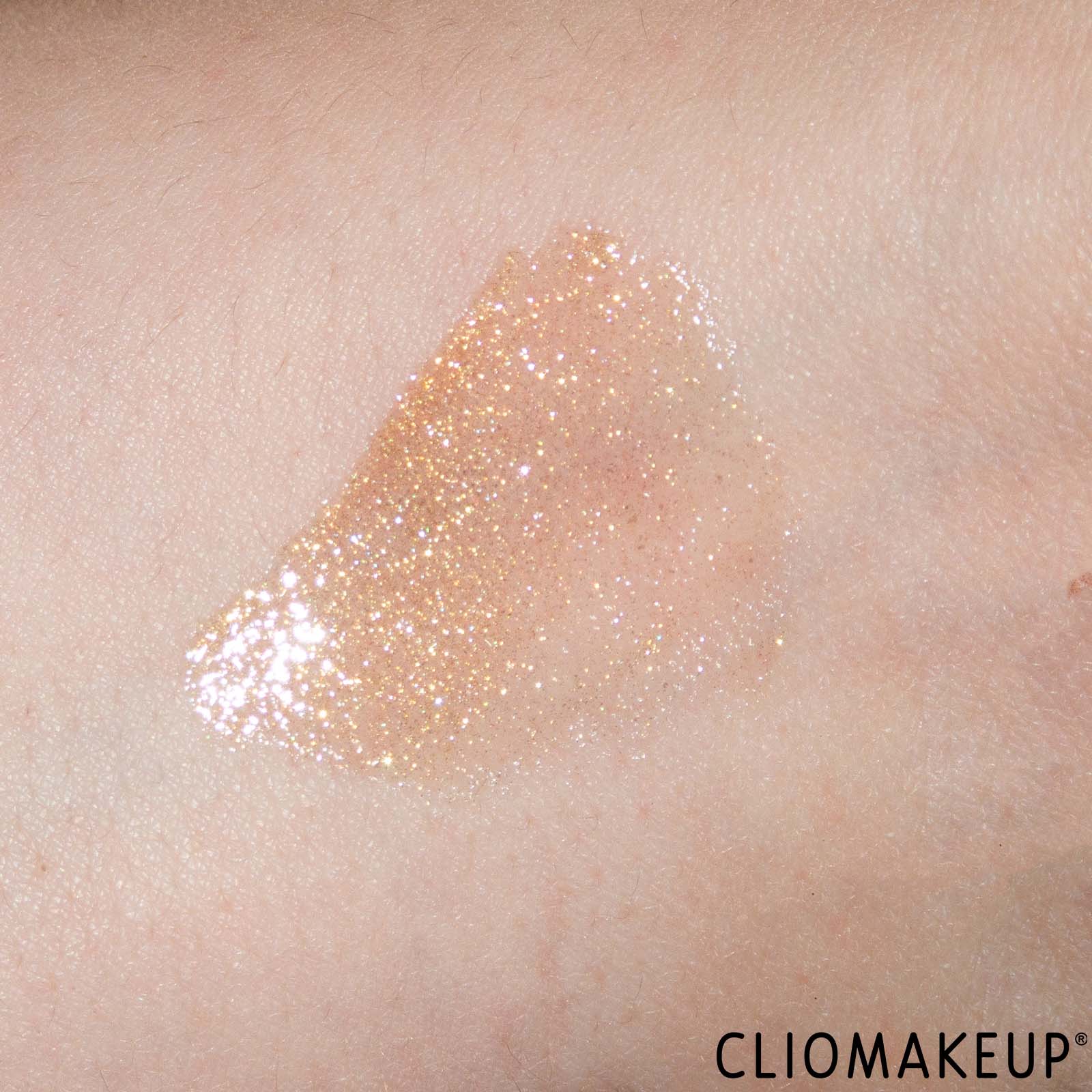 cliomakeup-recensione-gloss-kiko-bridgerton-brilliant-bliss-lip-gloss-7