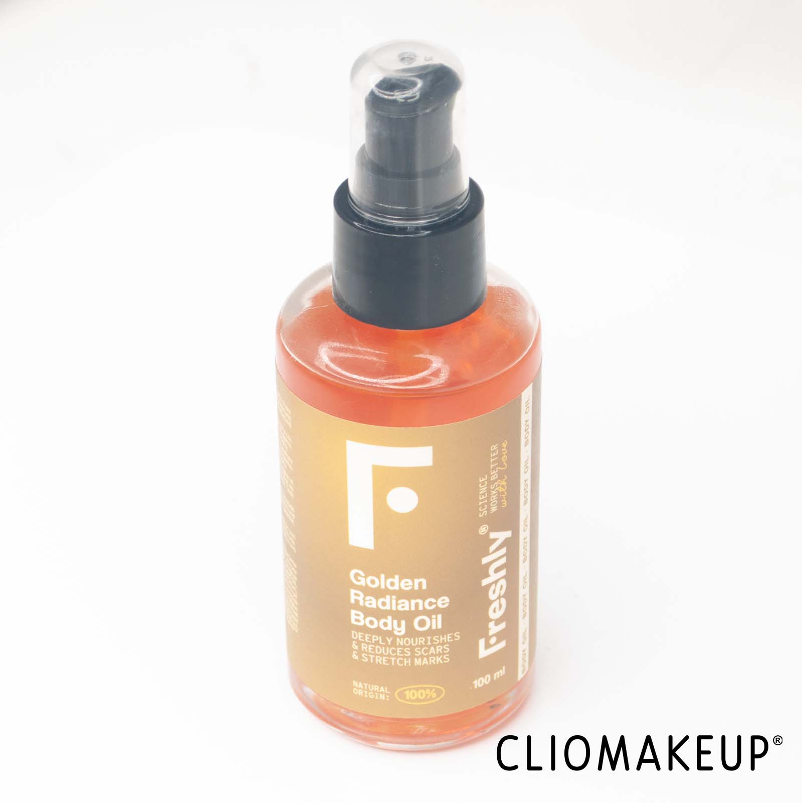 cliomakeup-recensione-olio-corpo-freshly-cosmetics-golden-radiance-body-oil-4