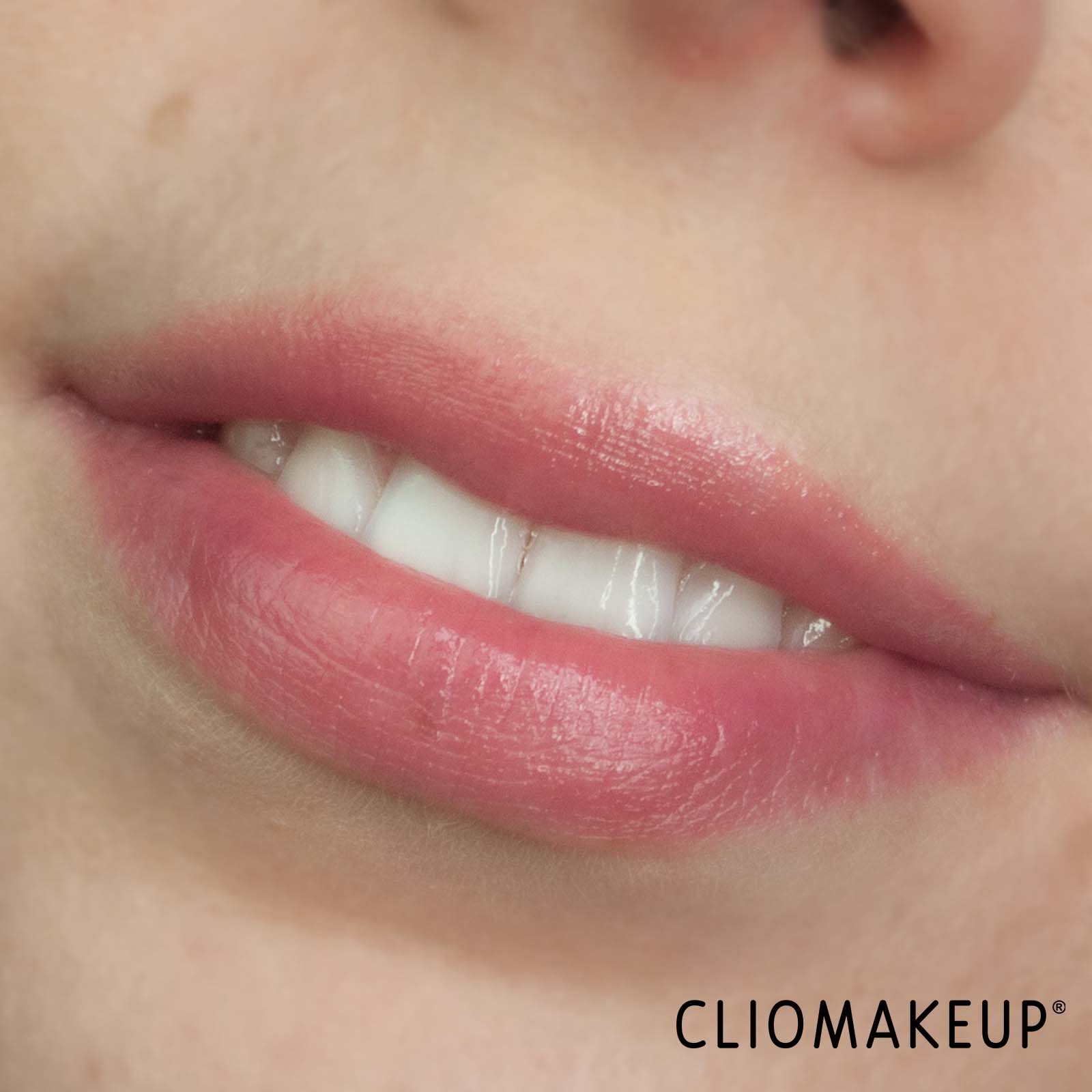 cliomakeup-recensione-balsamo-labbra-kiko-coloured-balm-lip-balm-11