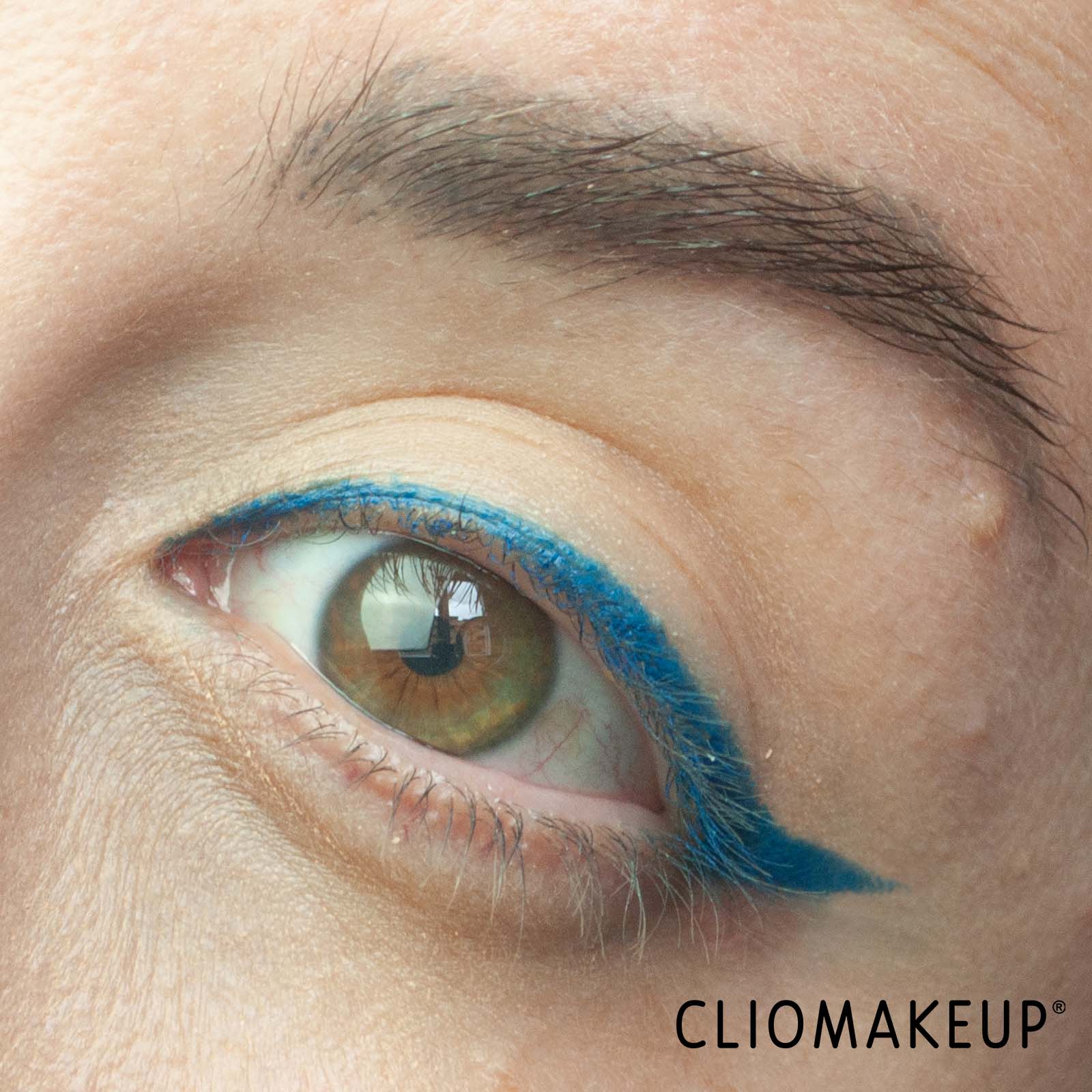 cliomakeup-recensione-eyeliner-avon-glimmerstick-retractable-bold-eyeliner-10