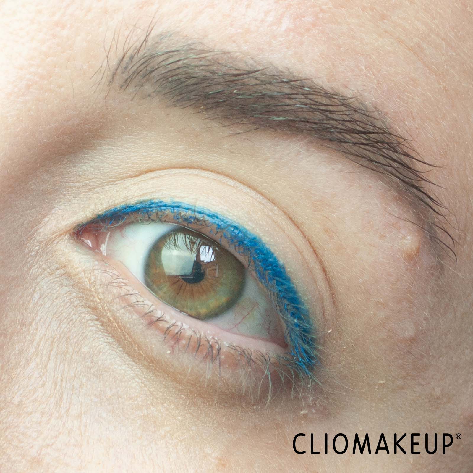 cliomakeup-recensione-eyeliner-avon-glimmerstick-retractable-bold-eyeliner-8