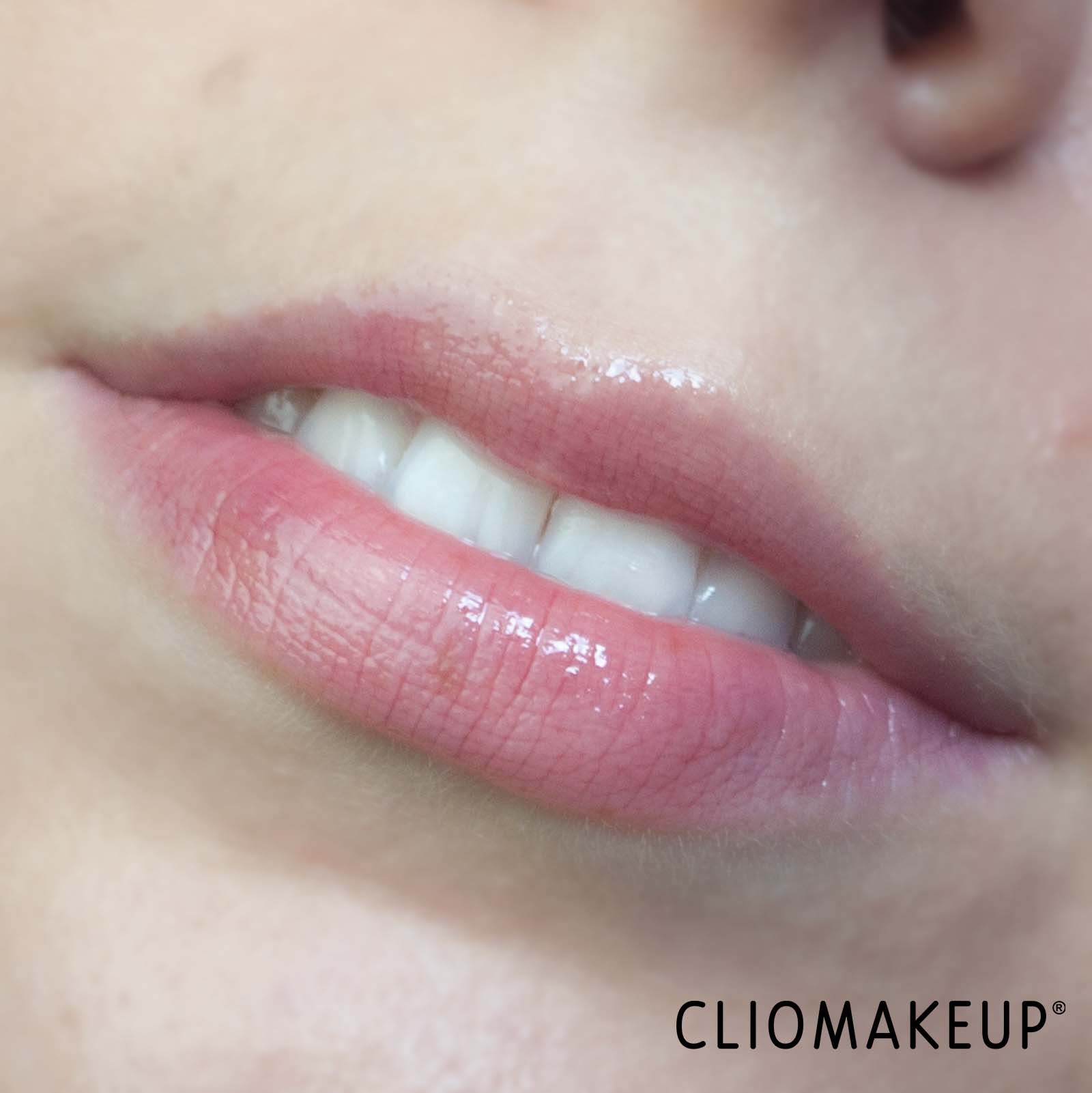 cliomakeup-recensione-olio-labbra-clinique-pop-lip-e-cheek-oil-black-honey-10