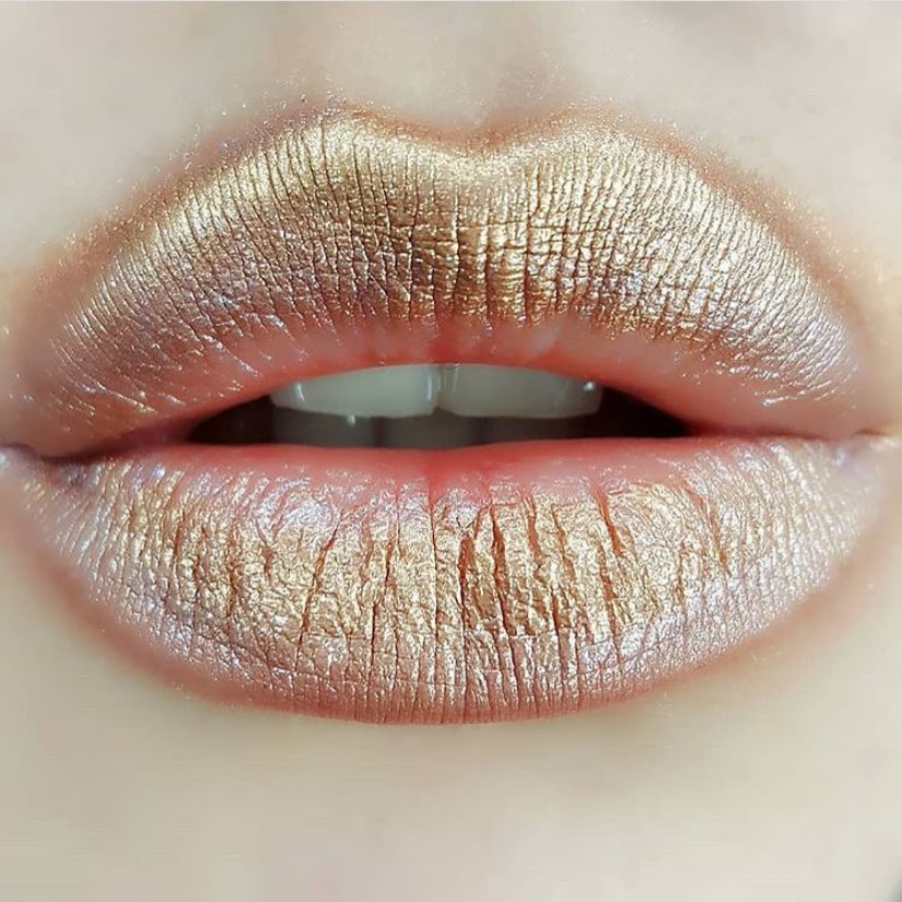 cliomakeup-bronze-lips-6