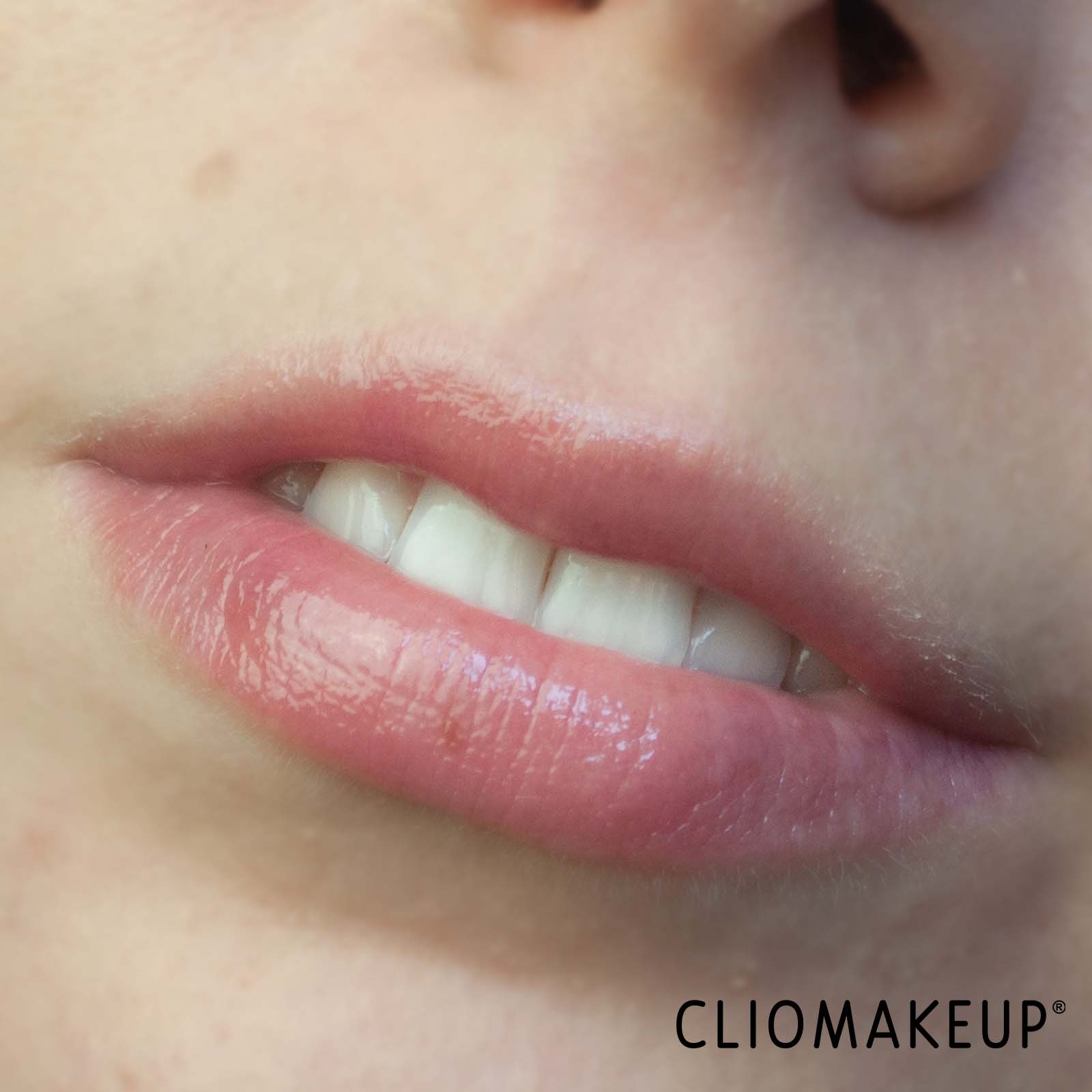 cliomakeup-recensione-balsamo-labbra-the-inkey-list-tripeptide-plumping-lip-balm-10