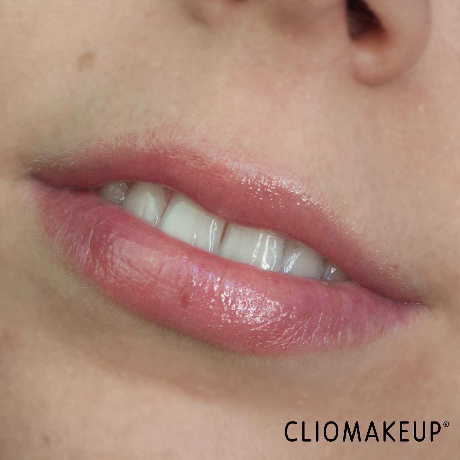 cliomakeup-recensione-balsamo-labbra-the-inkey-list-tripeptide-plumping-lip-balm-11