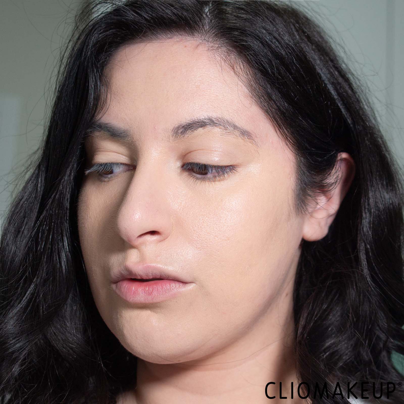 cliomakeup-recensione-fondotinta-rimmel-multi-tasker-wake-me-up-foundation-and-concealer-10