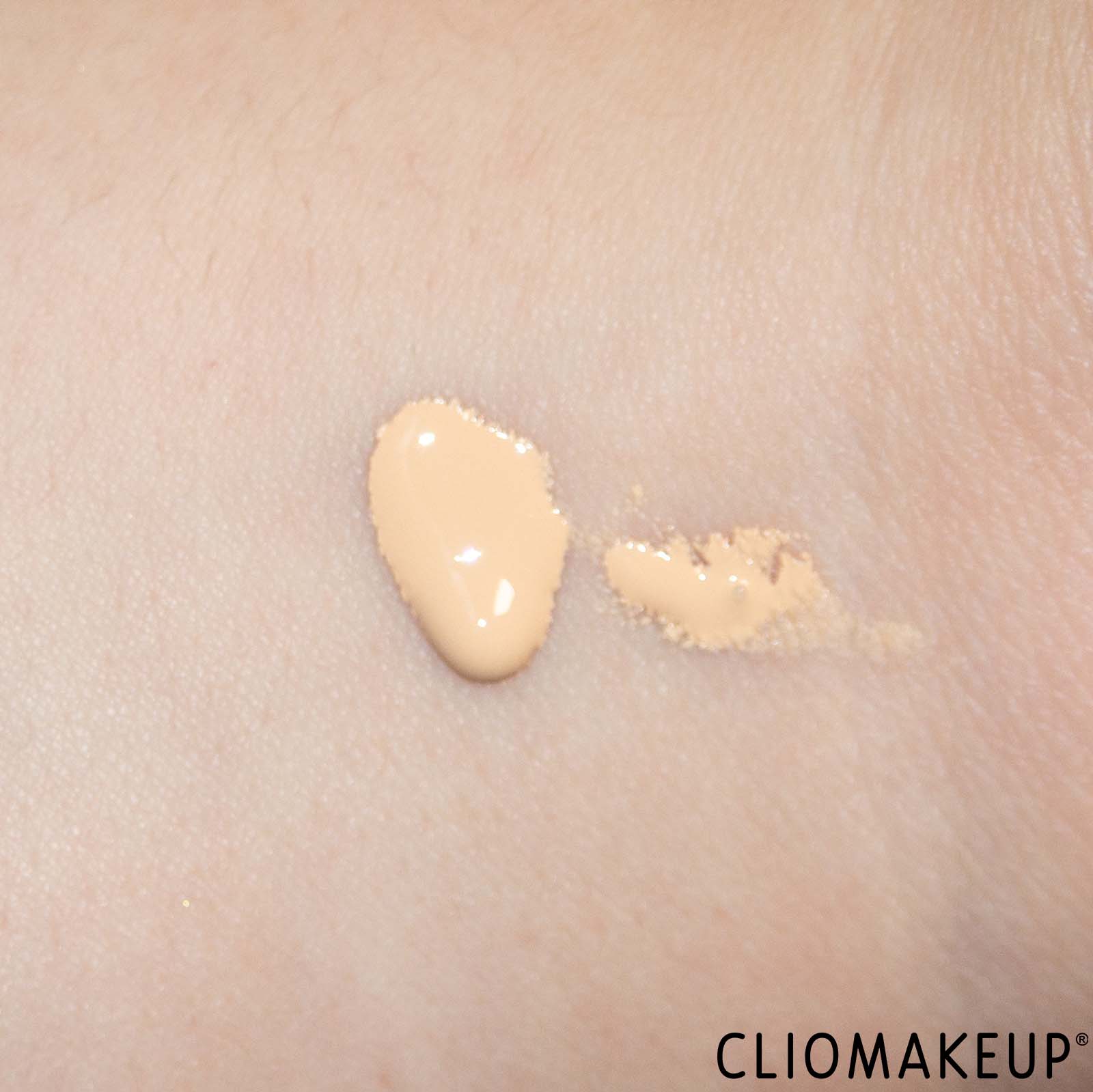 cliomakeup-recensione-fondotinta-rimmel-multi-tasker-wake-me-up-foundation-and-concealer-7