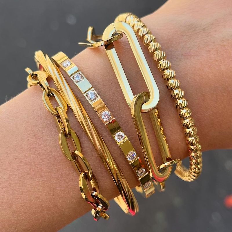 jewelry-layering-trend-bracciali